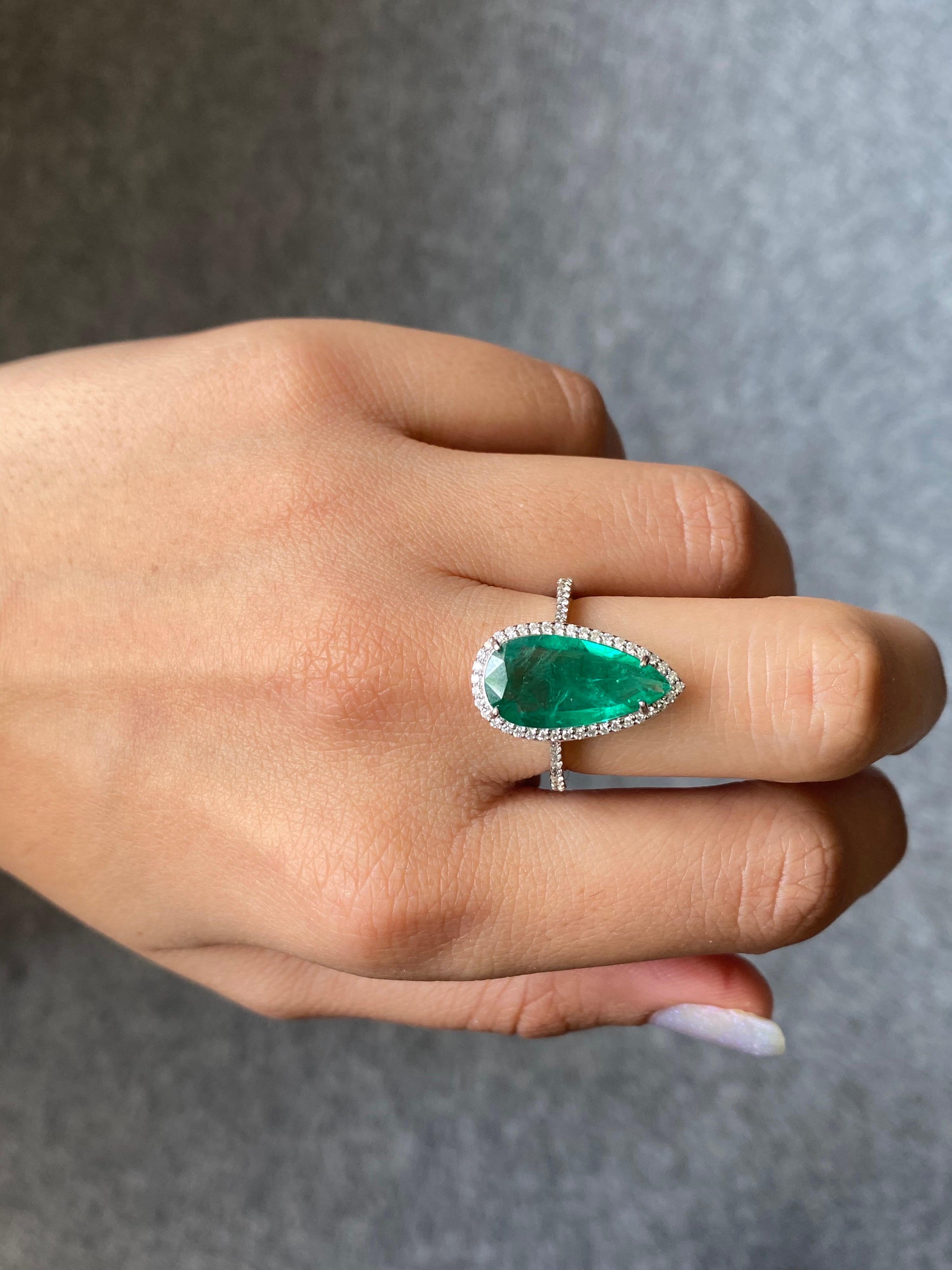 emerald pear engagement ring