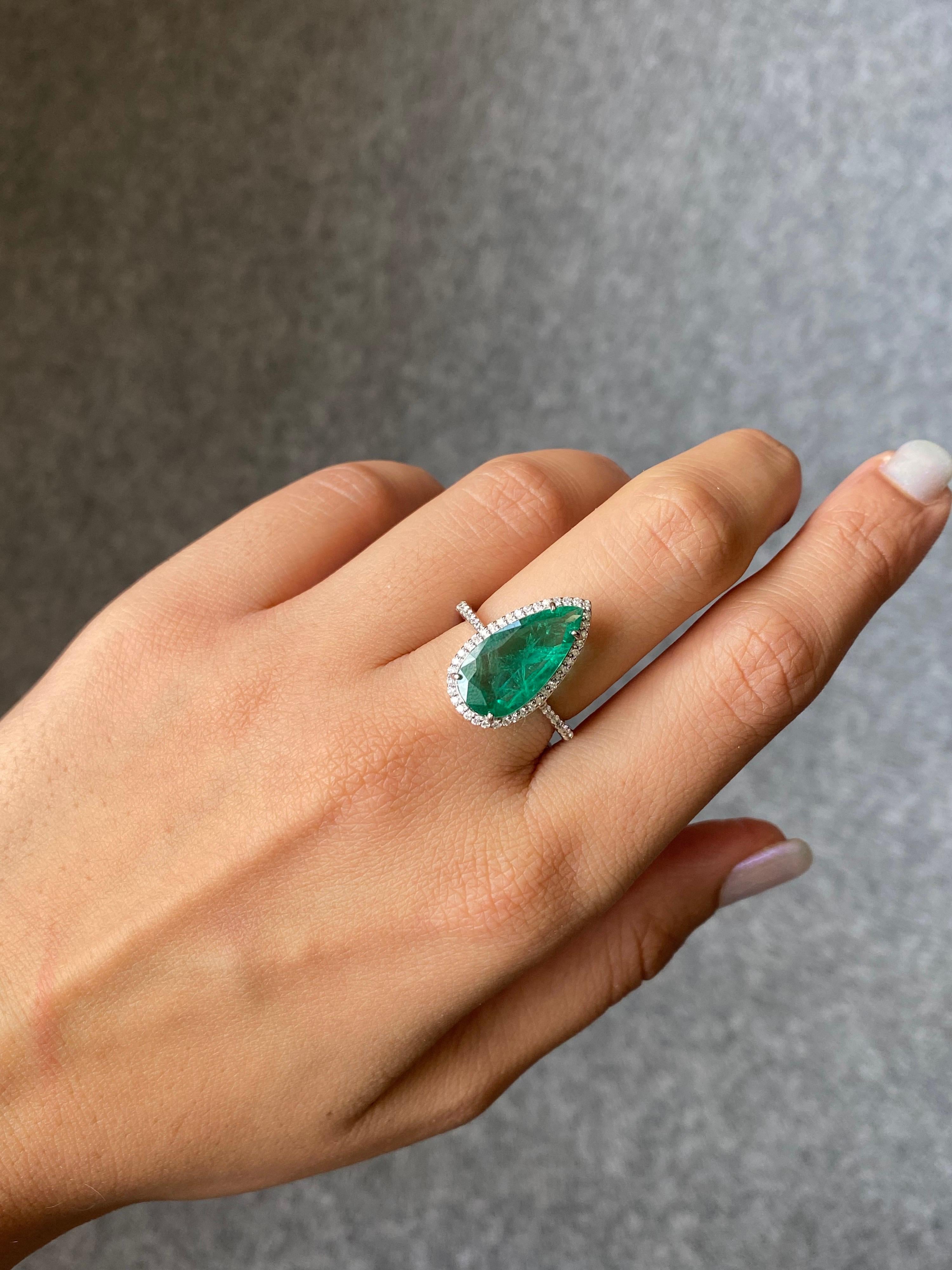 Modern Certified 3.20 Carat Pear Shape Emerald and Diamond Engagement Ring