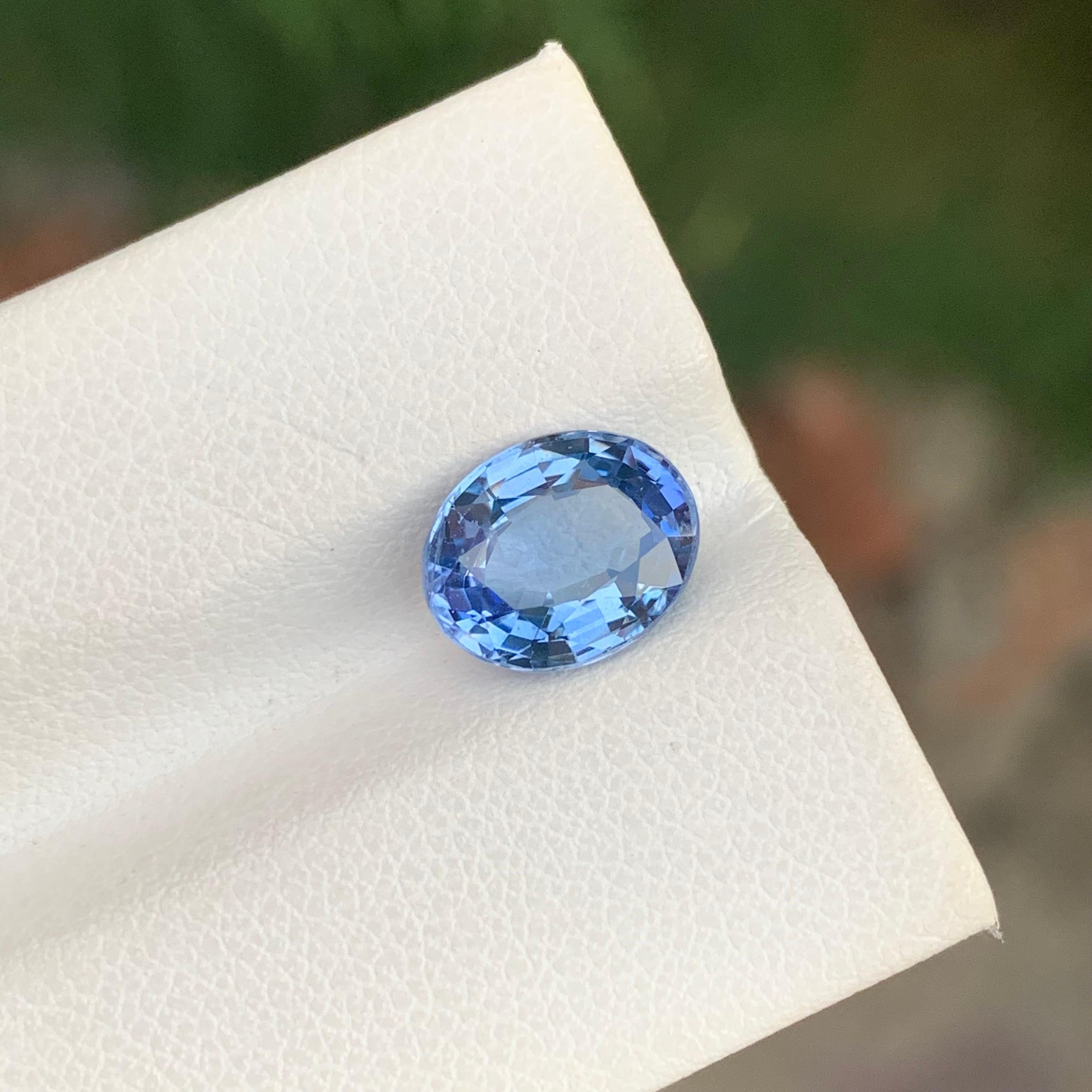 Certified 3.24 Carat Faceted Blue Sapphire Oval Shape Gemstone In New Condition For Sale In Peshawar, PK