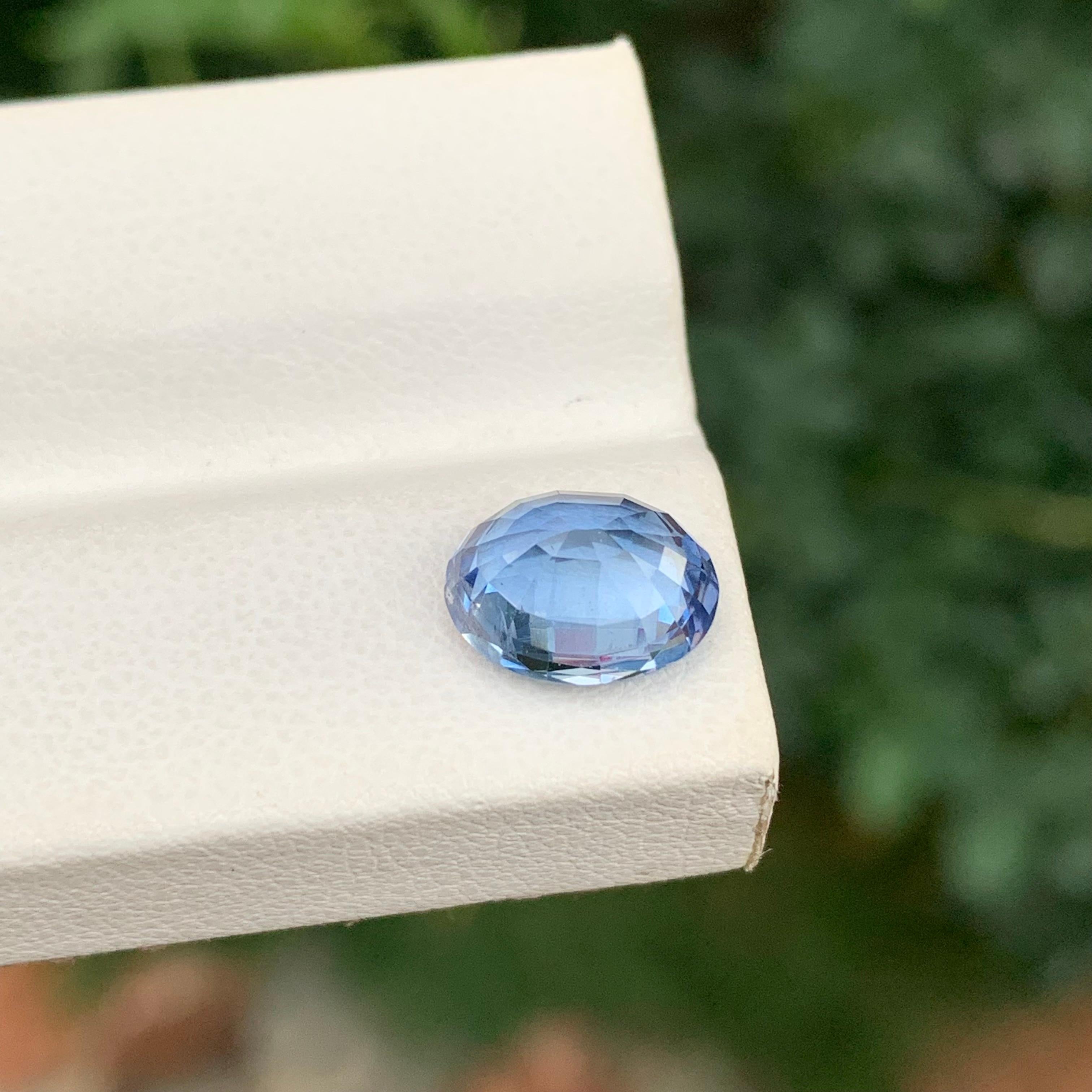 Certified 3.24 Carat Faceted Blue Sapphire Oval Shape Gemstone For Sale 2