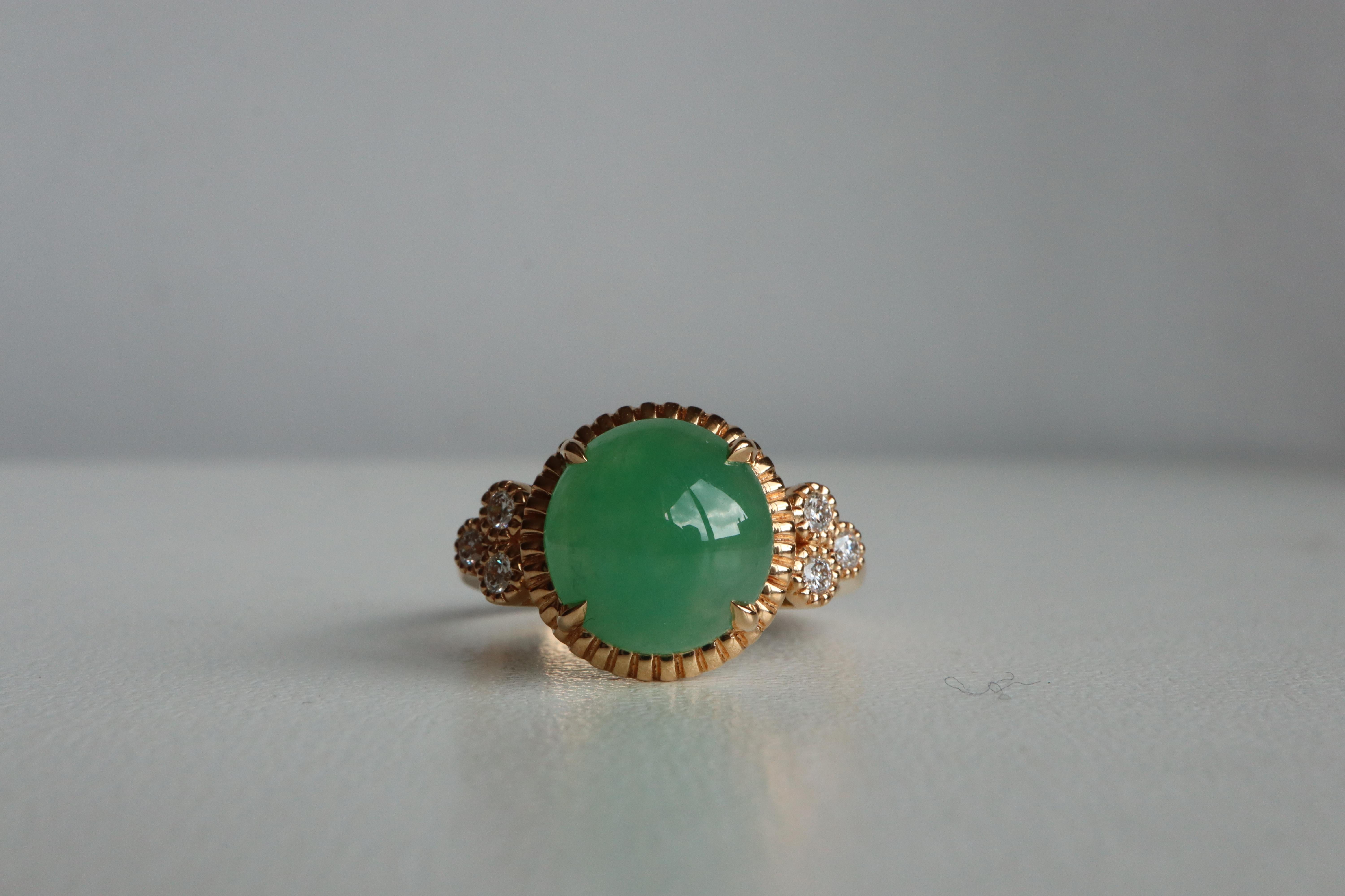 Zertifizierter 3,2 Karat Typ A burmesischer Jadeit-Jade-Ring mit natürlichen Diamanten (Cabochon)