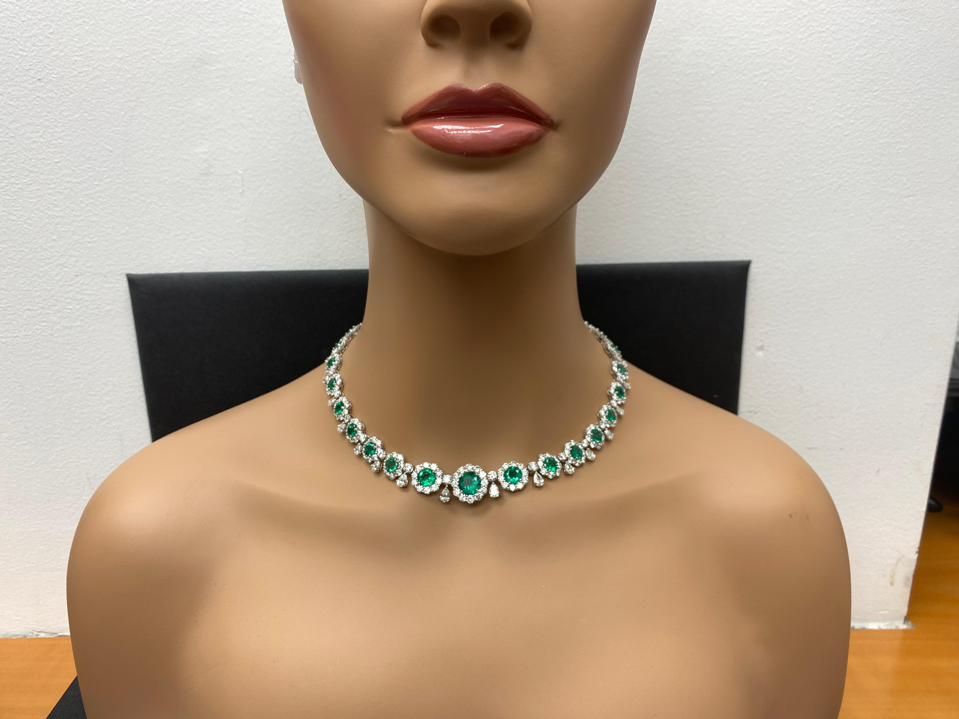 20.92 Carat Round shape Emeralds and Diamond Necklace in Platinum For Sale 11