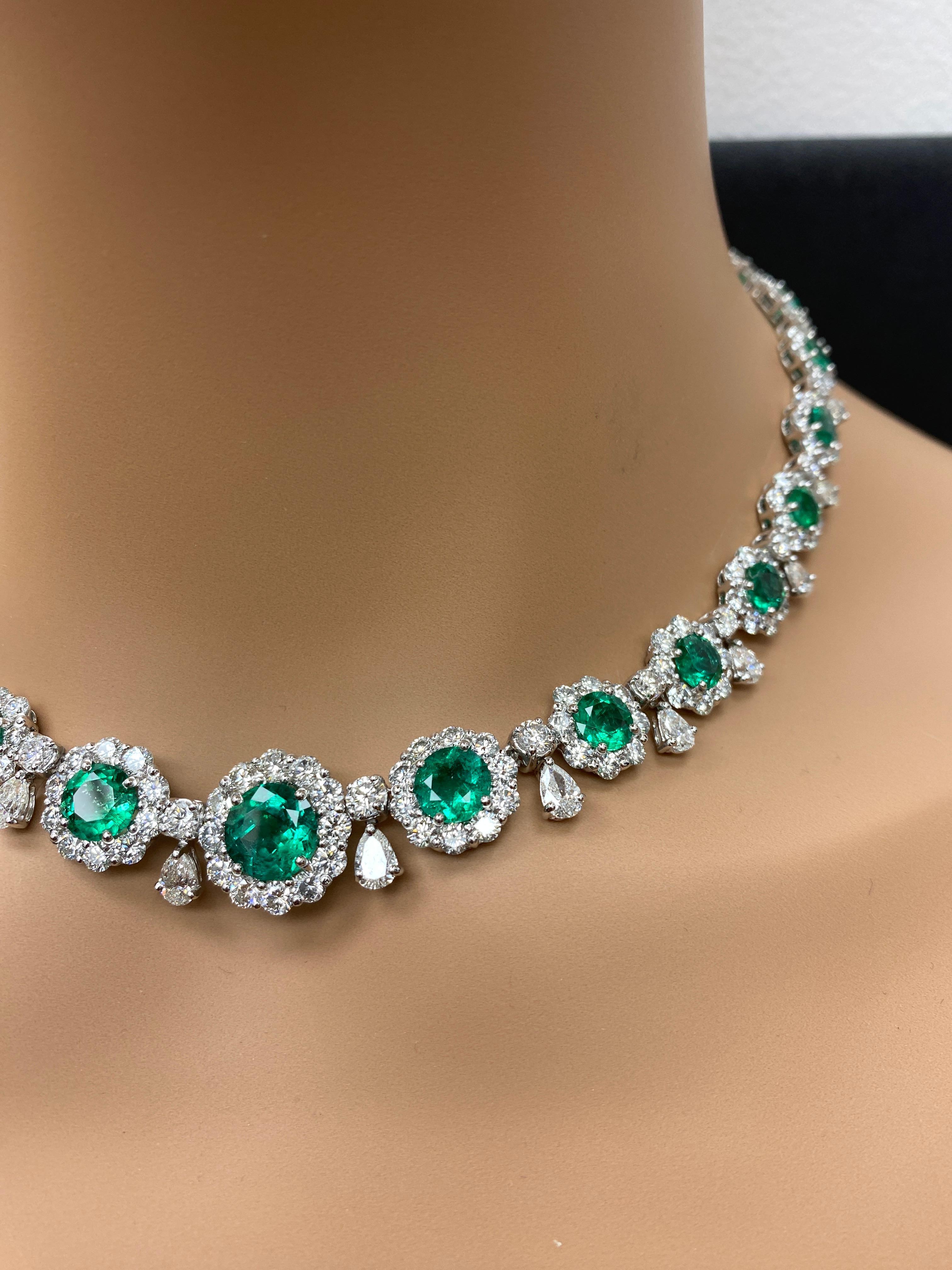 20.92 Carat Round shape Emeralds and Diamond Necklace in Platinum For Sale 2