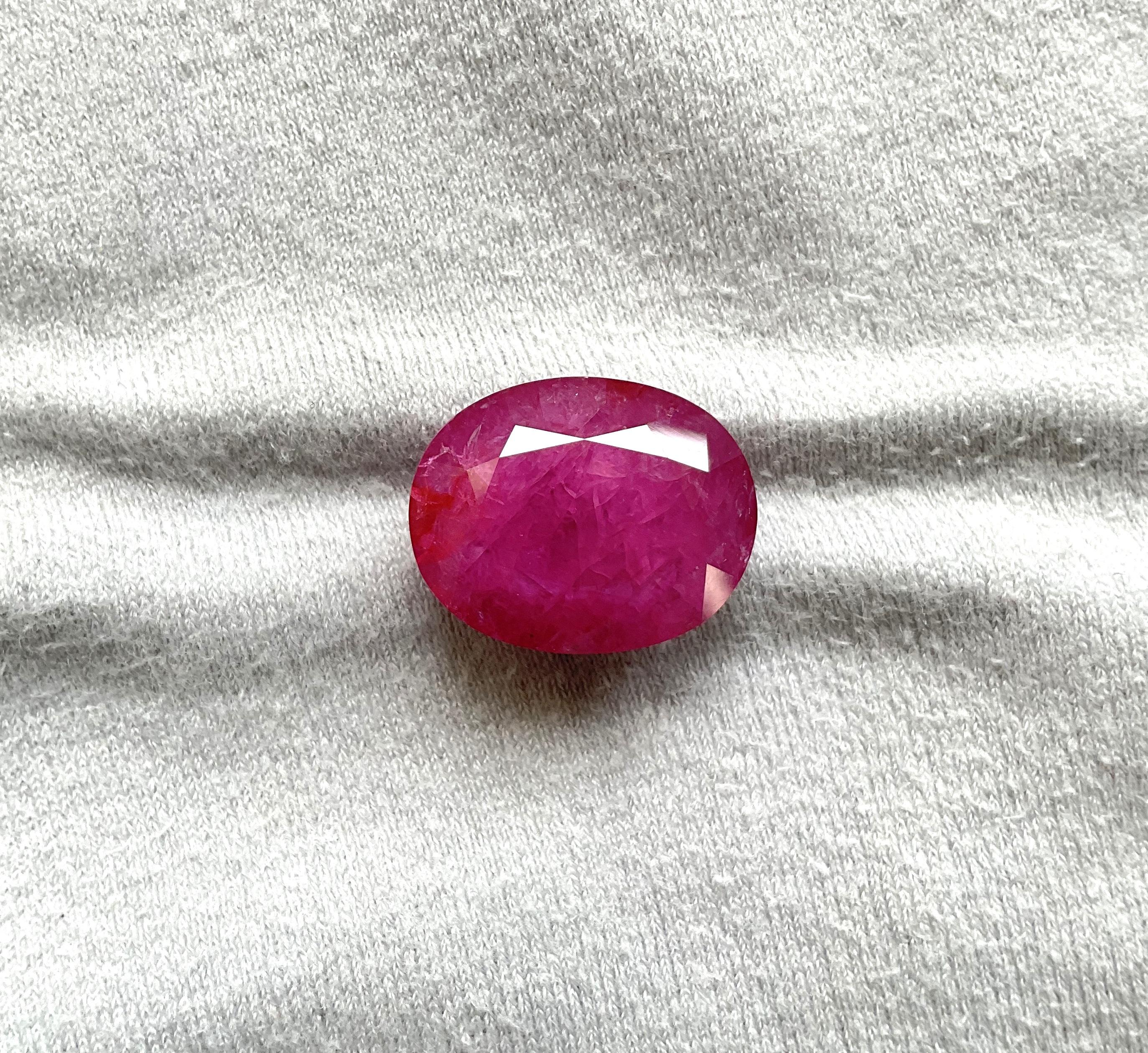 Zertifizierte 34.29 Karat Mosambik Rubin Oval Facettenschliffstein keine Hitze natürlichen Edelstein im Zustand „Neu“ in Jaipur, RJ