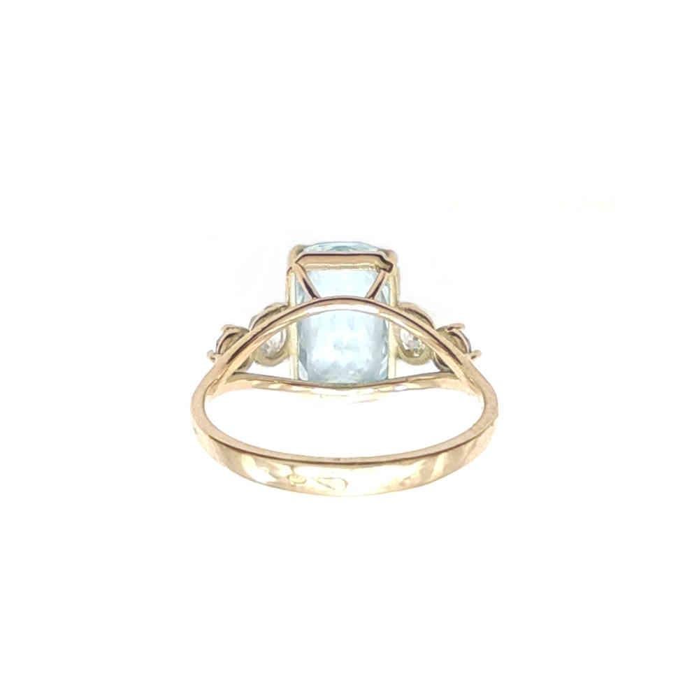Women's Certified 3.44 carats Aquamarine Cocktail Ring - 14kt yellow Gold Handcrafted