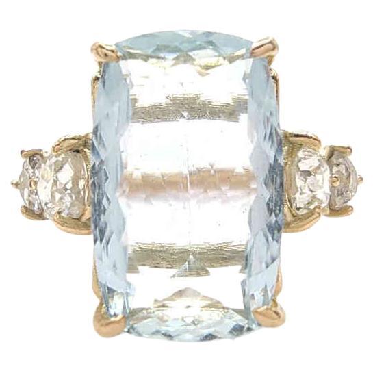 Certified 3.44 carats Aquamarine Cocktail Ring - 14kt yellow Gold Handcrafted