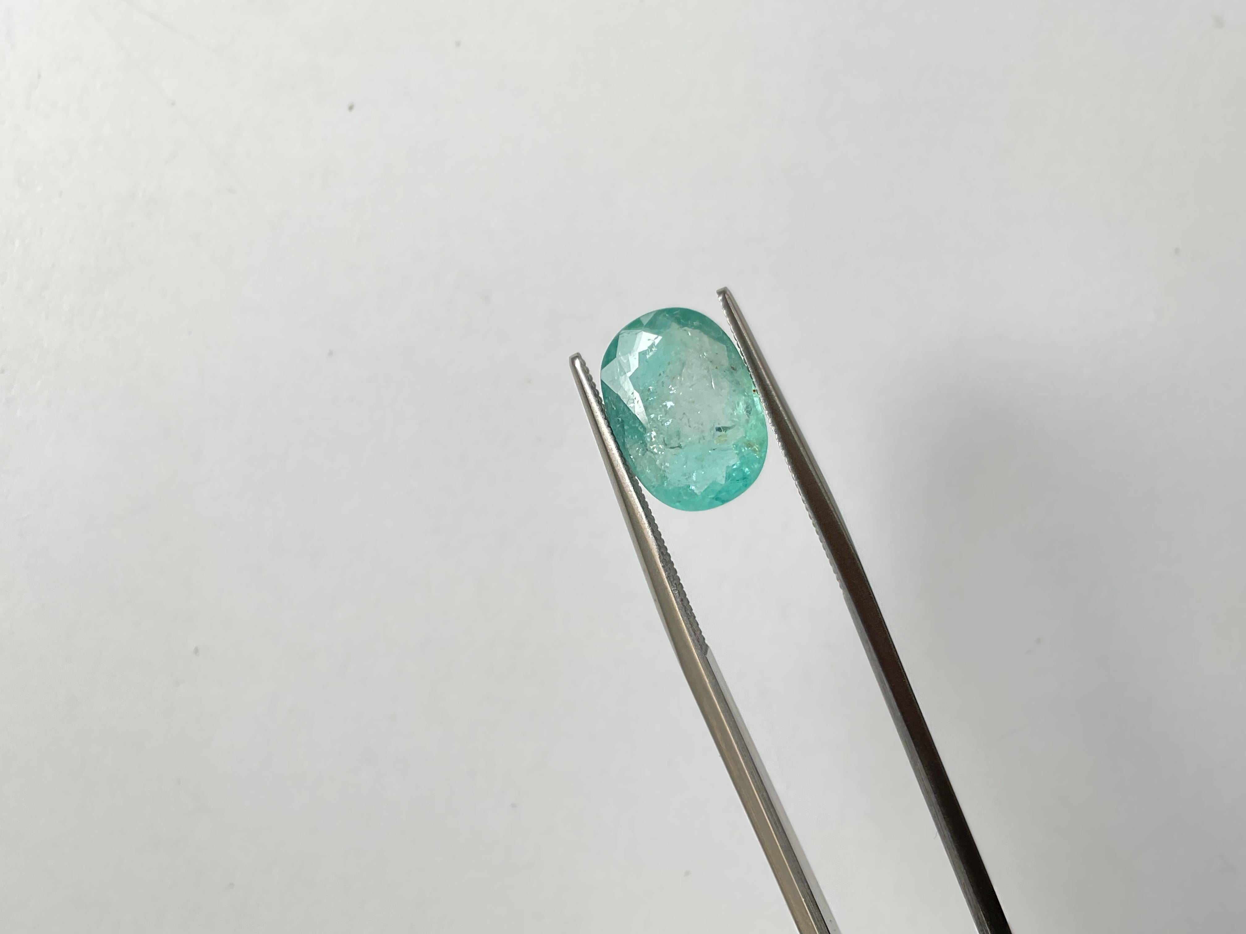 Certified 3.47 Carats Paraiba Tourmaline Oval Cut Stone for Fine Jewelry For Sale 2