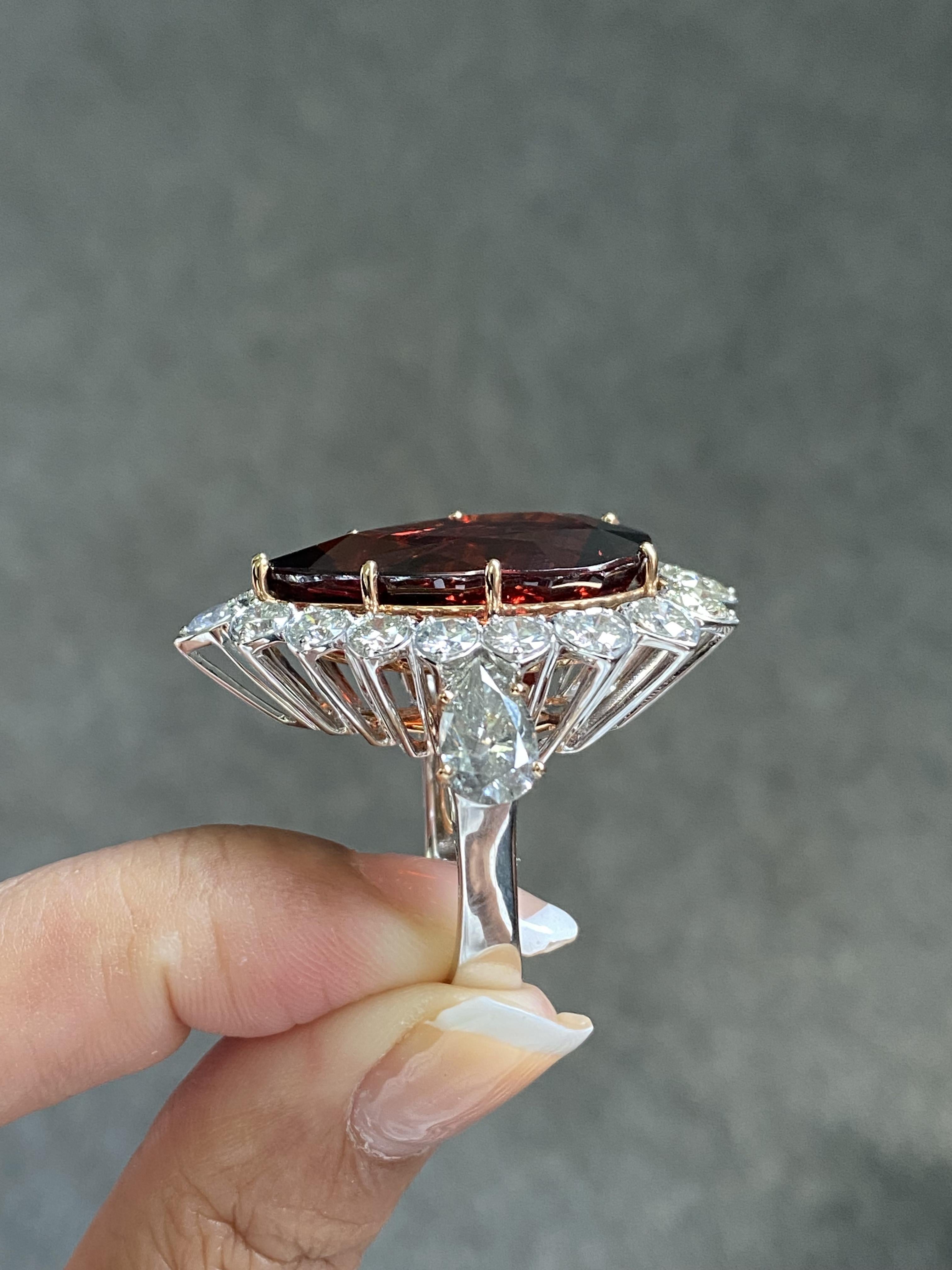 Certified 35 Carat Pear Shape Mandarin Garnet 18K Gold Cocktail Ring For Sale 5