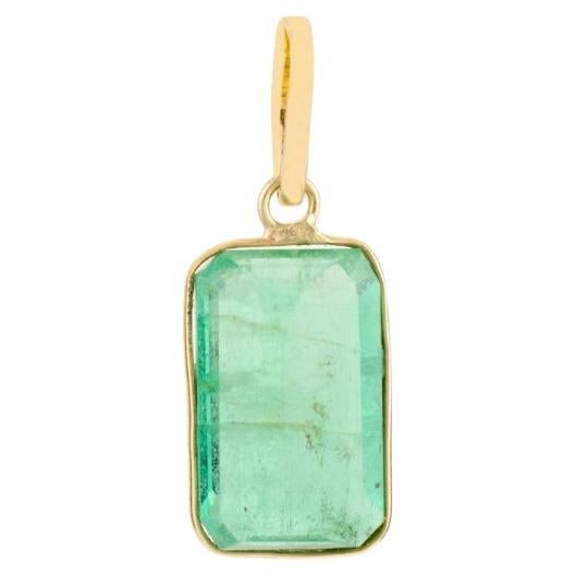 Pendentif d'émeraude taille octogonale certifiée 3,52 carats en or jaune 14 carats en vente