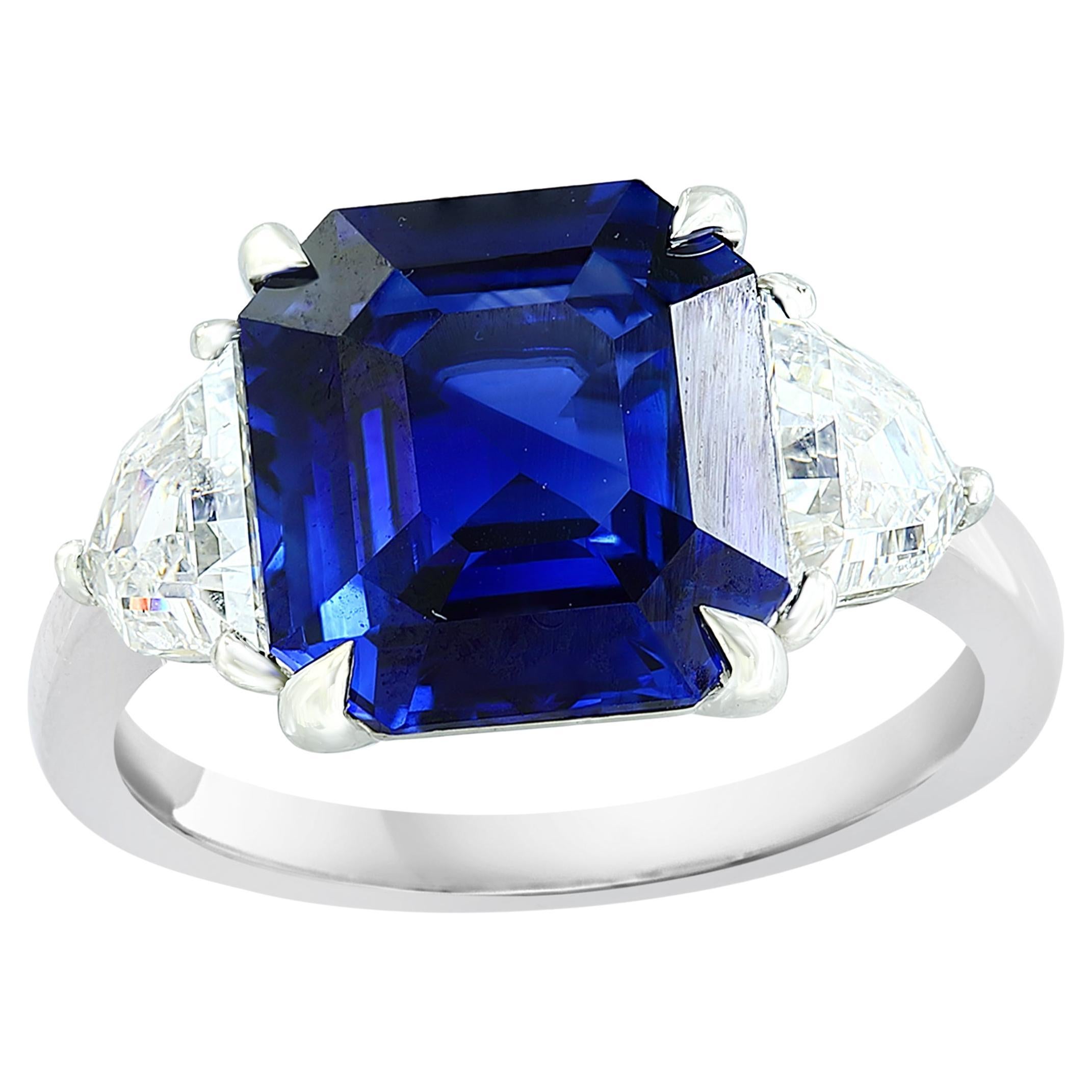Bague de fiançailles en platine avec saphir taille émeraude certifié de 3,58 carats et diamants