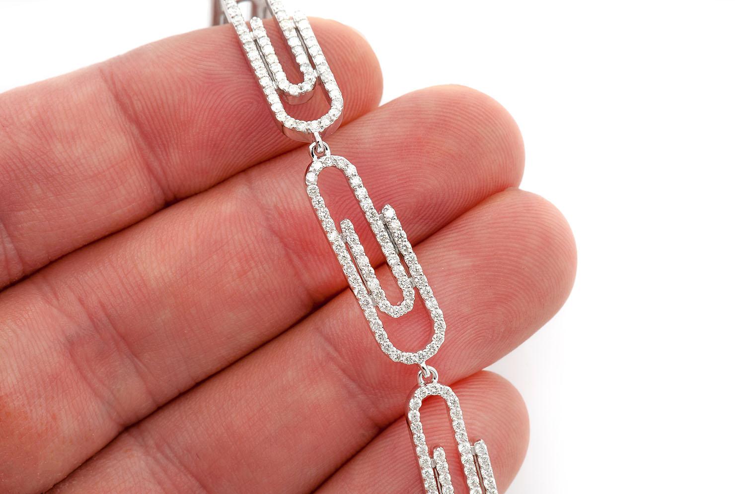 Unique 3.30 Carat Round Diamond Paper Clip Designer Link Bracelet in 14K White Gold. Certified by IGI Lab in New York, with full diamond jewelry grading report.

3.30 Carats of Brilliant Round White VS-SI Diamonds, 
and 12.00 grams of 14K White