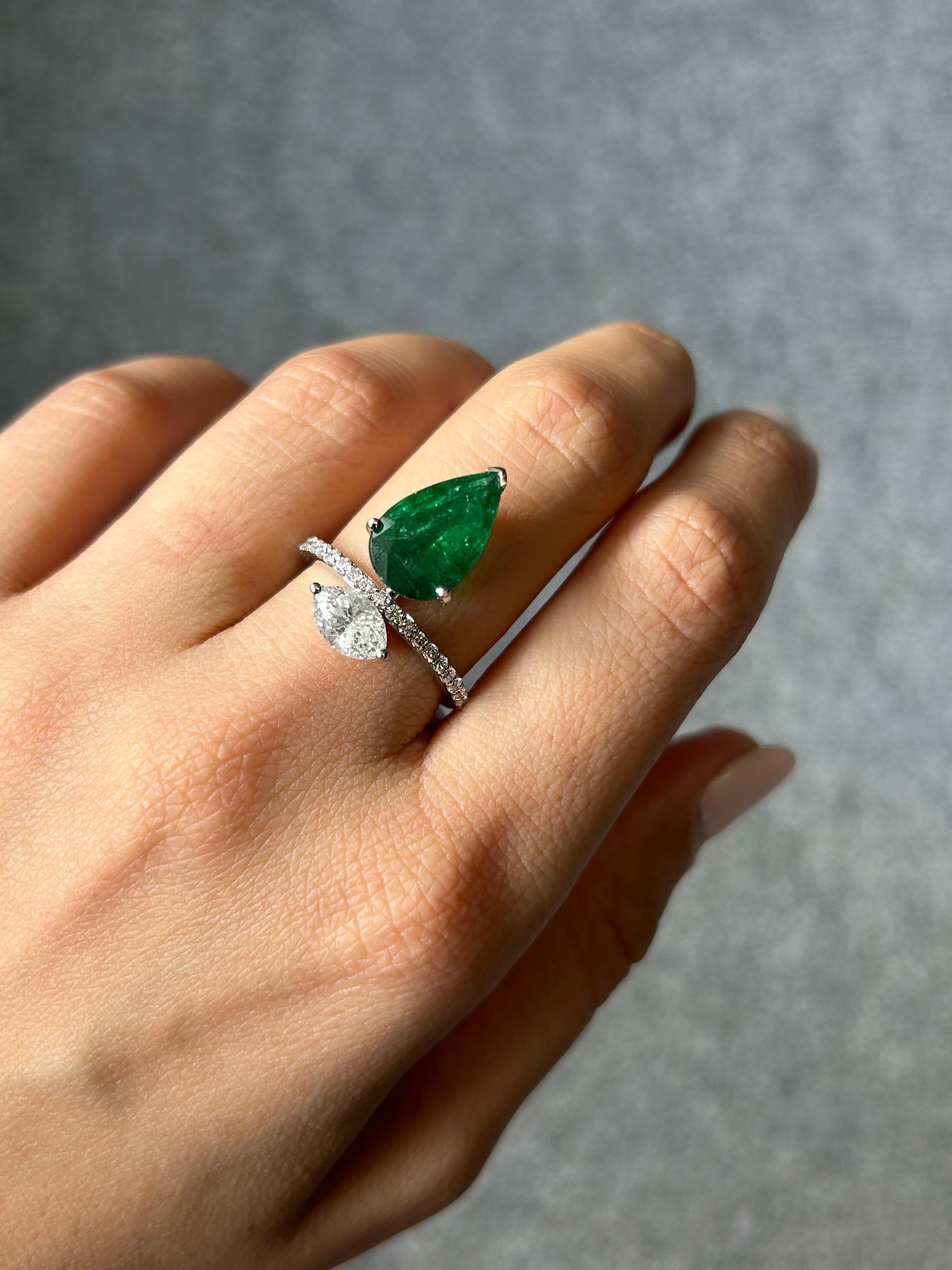 Certified 3.66 Carat Pear Shape Emerald and Diamond Cocktail Ring For Sale 7
