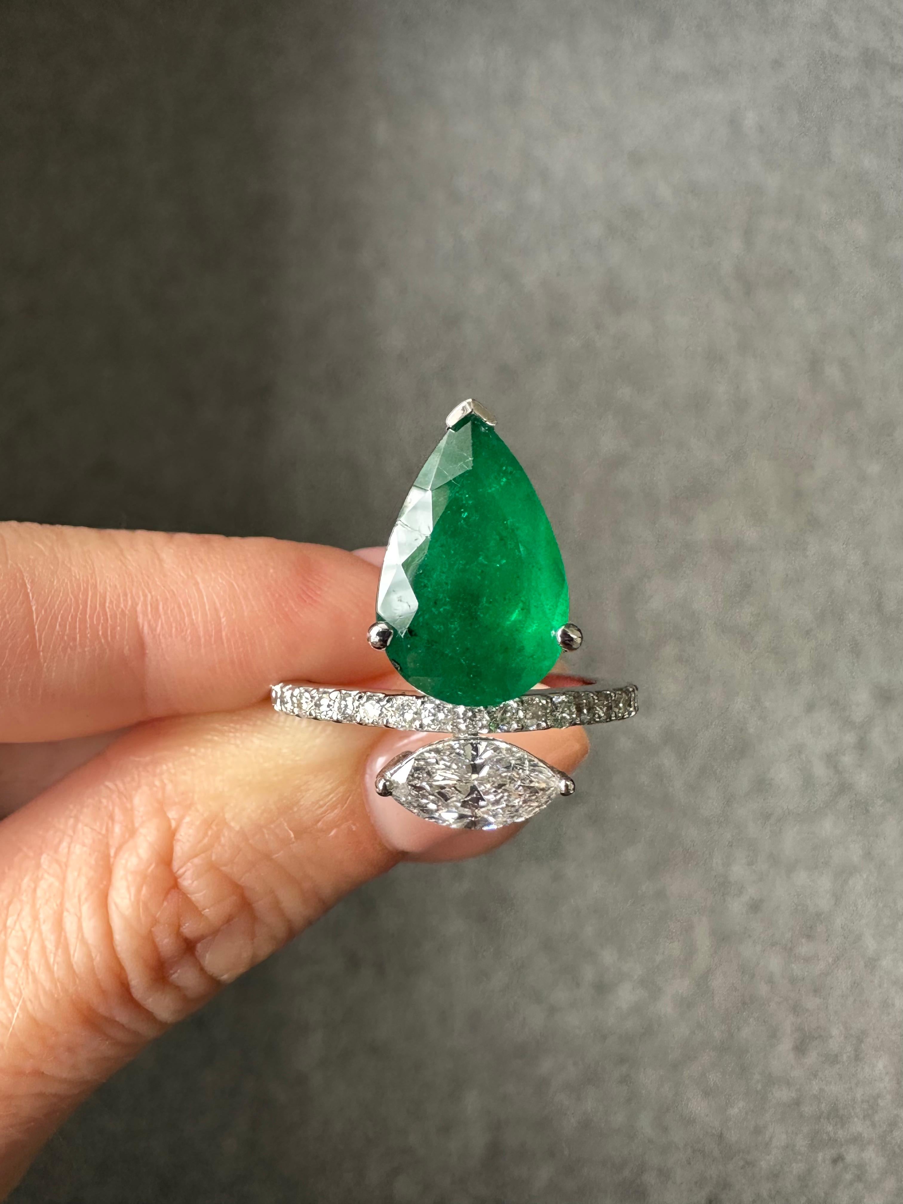 Modern Certified 3.66 Carat Pear Shape Emerald and Diamond Cocktail Ring For Sale