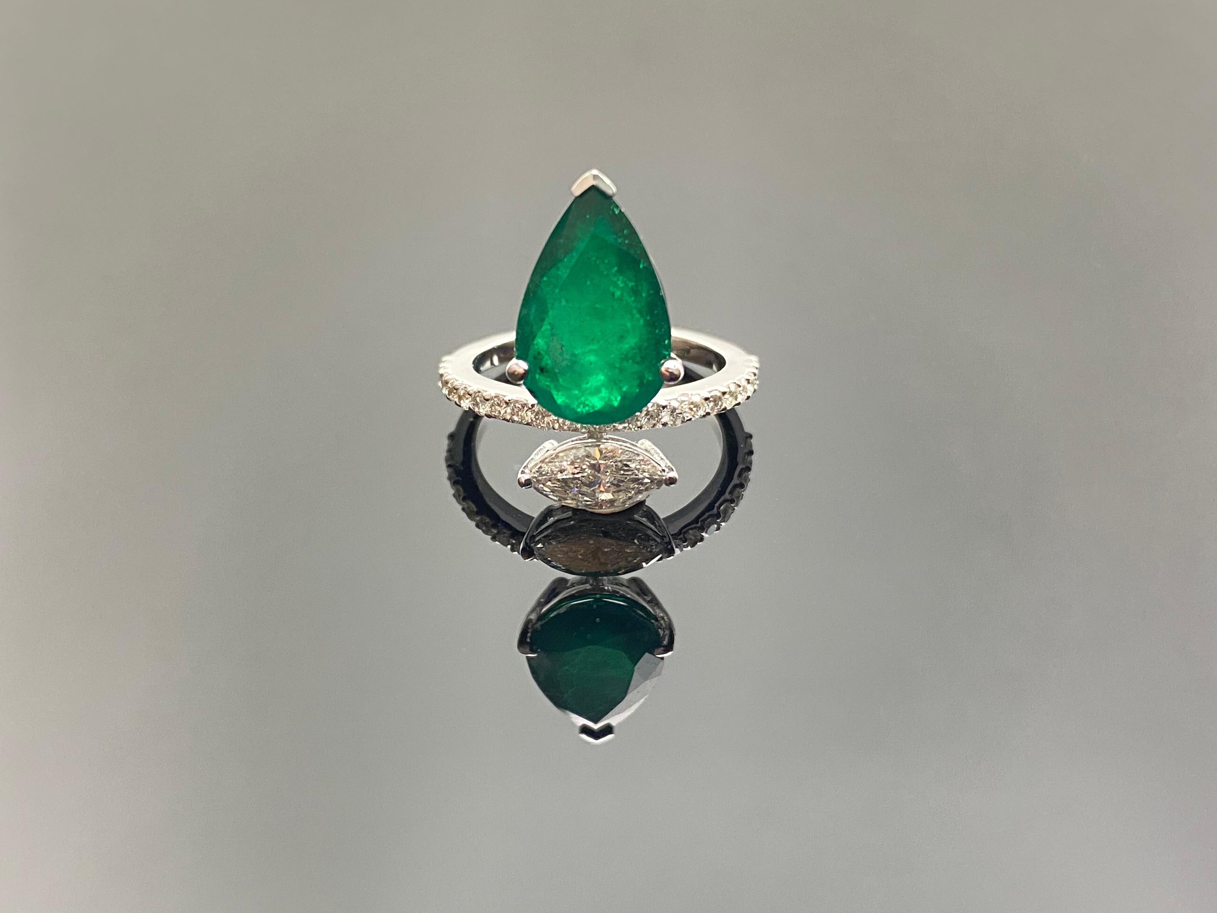 Pear Cut Certified 3.66 Carat Pear Shape Emerald and Diamond Cocktail Ring For Sale
