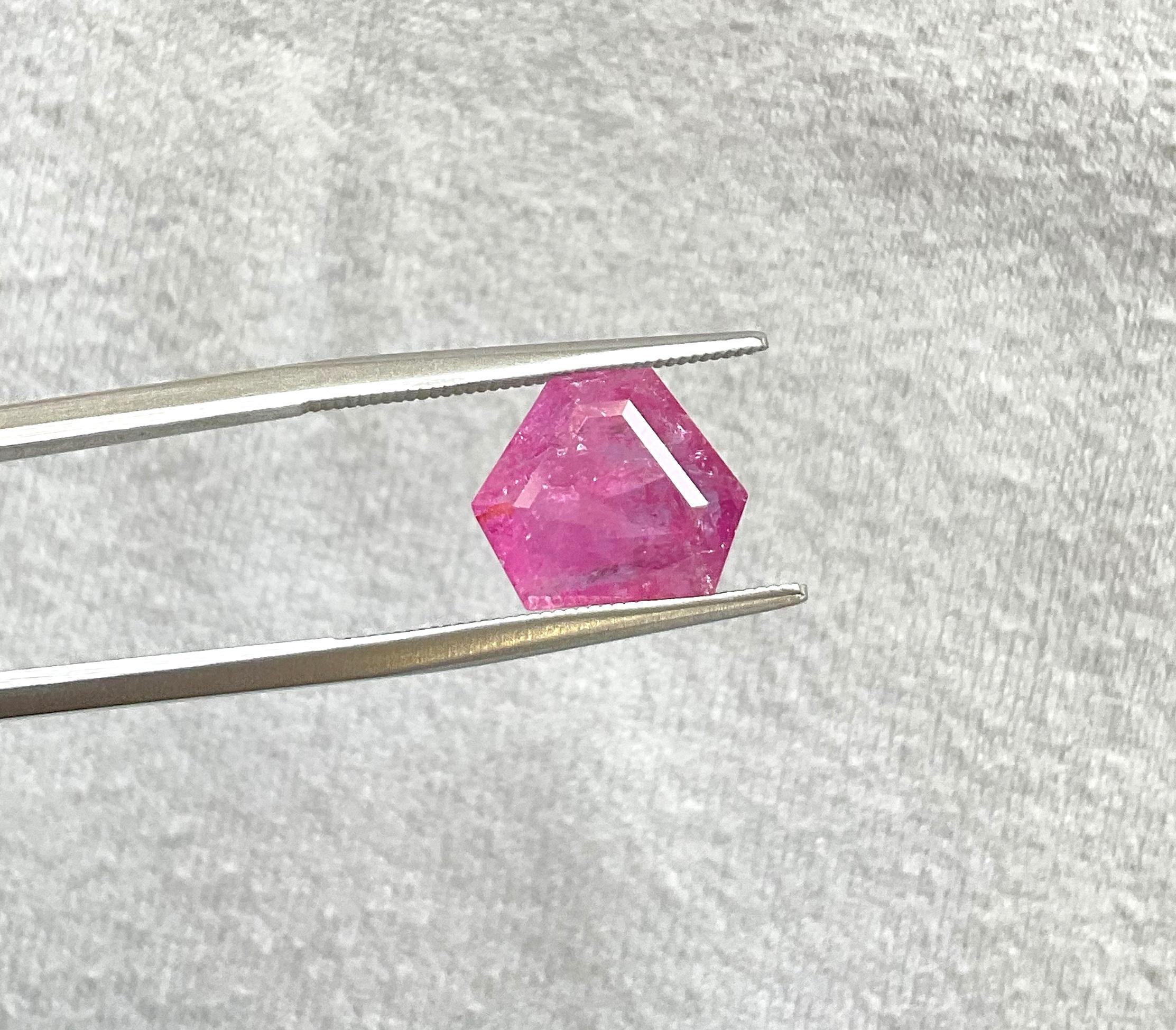 Zertifiziert 3,72 Karat Mosambik Rubin Fancy Facettiert Schliffstein Keine Hitze Natürlicher Edelstein für Damen oder Herren im Angebot
