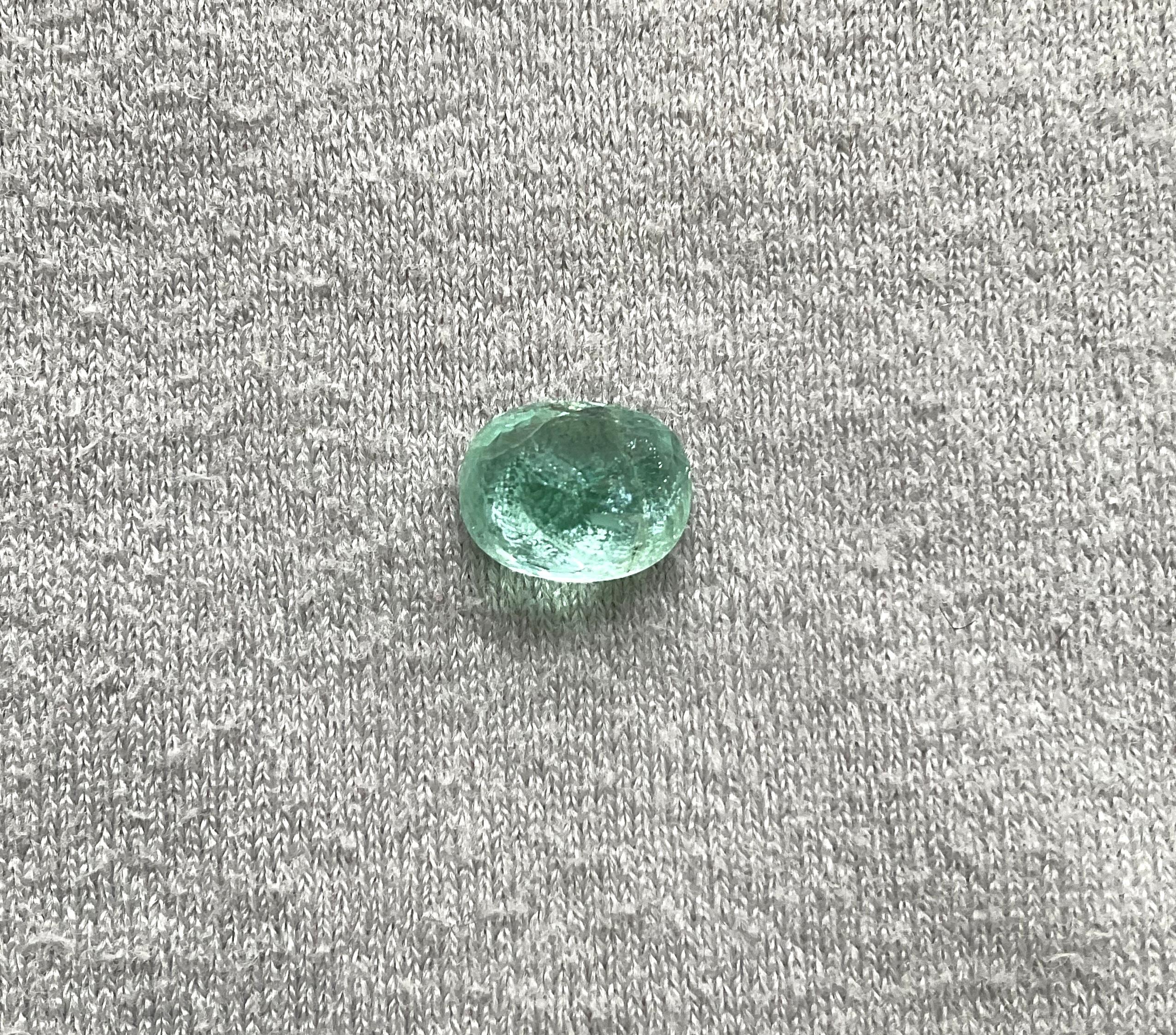 Certified 3.73 Carats Blue Paraiba Tourmaline Oval Cut Stone for Fine Jewelry In New Condition For Sale In Jaipur, RJ