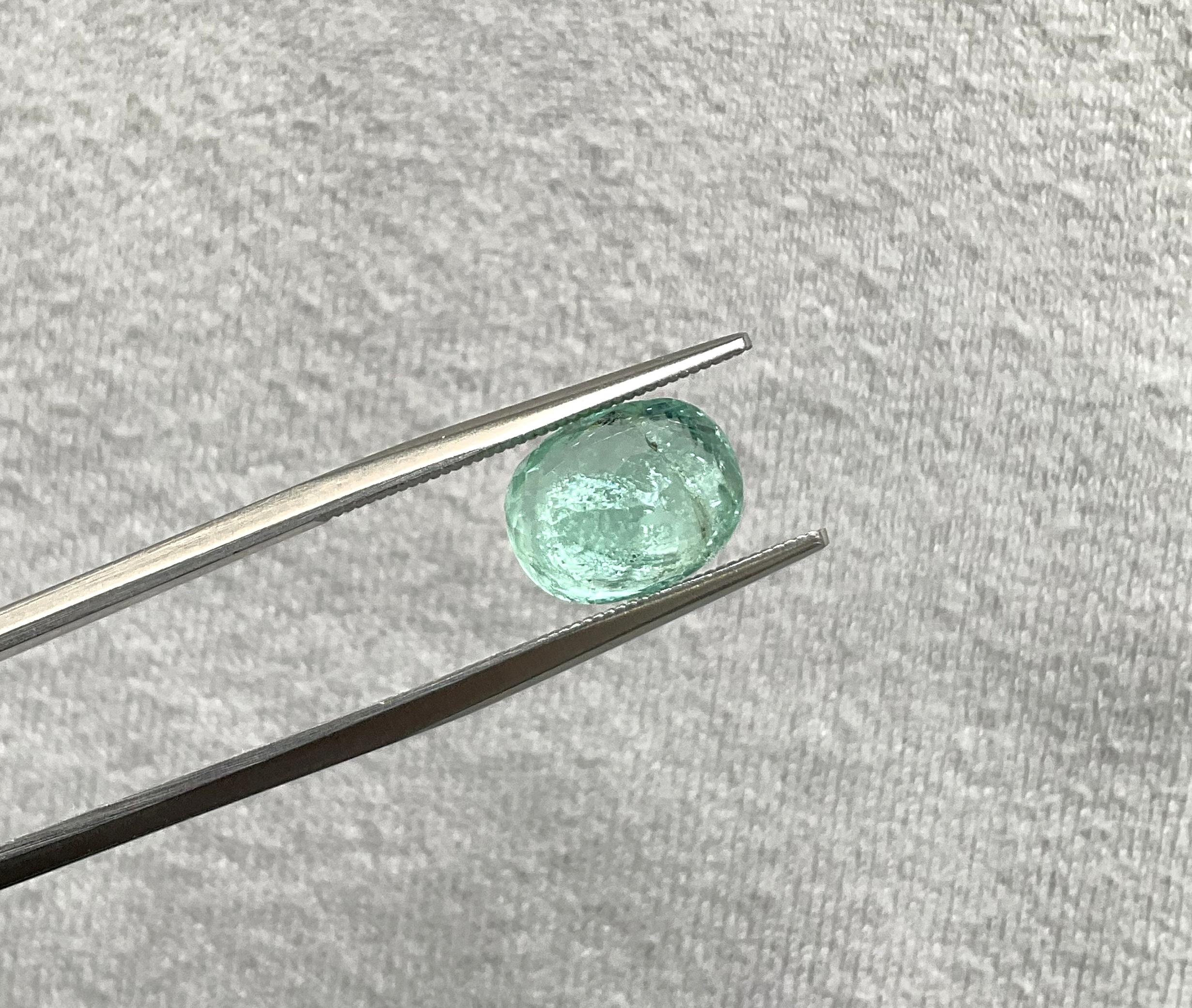 Certified 3.73 Carats Blue Paraiba Tourmaline Oval Cut Stone for Fine Jewelry For Sale 1