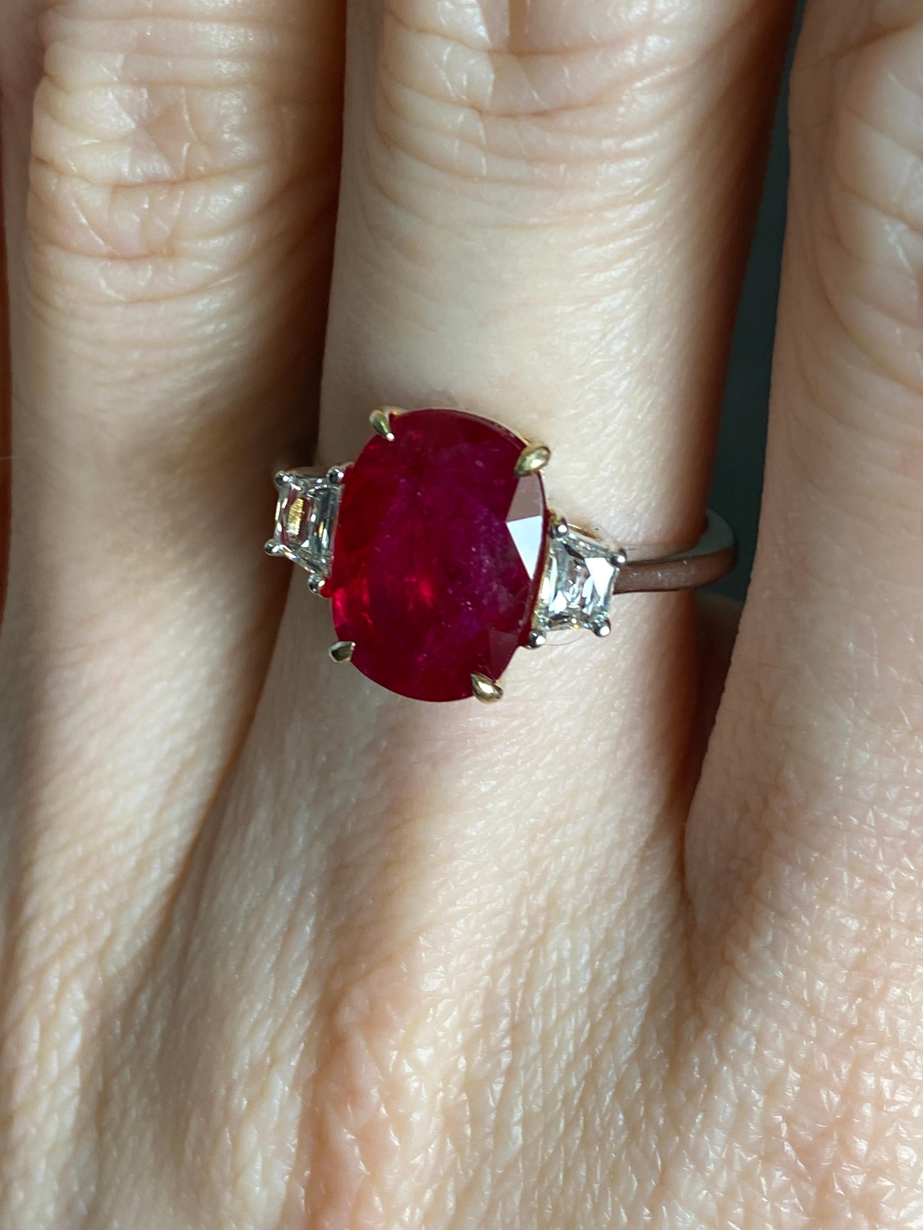 Certified 3.74 Carat Ruby and Diamond Three Stone Engagement Ring For Sale 2