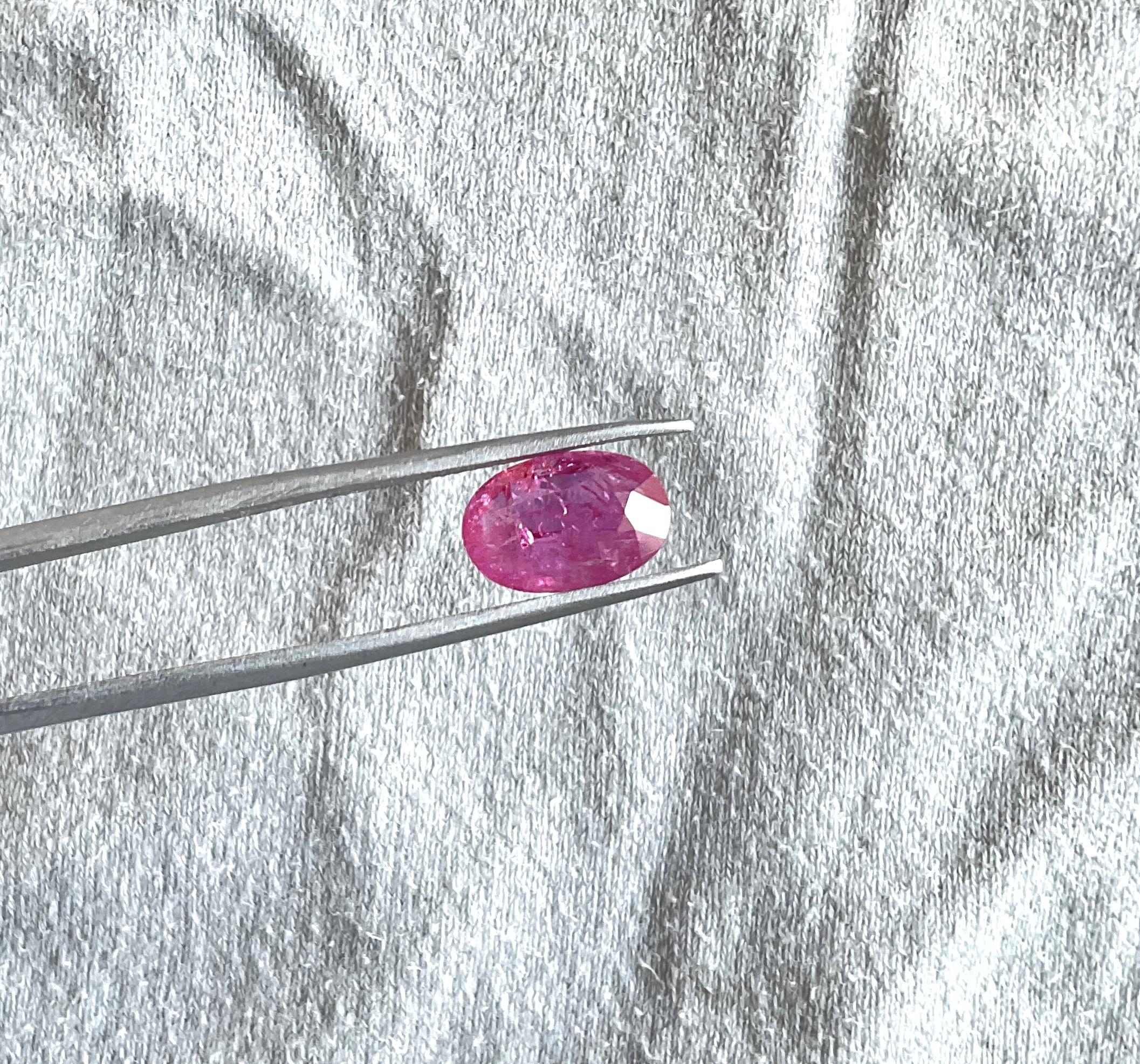 Certified 3.76 Carats Mozambique Ruby Oval Faceted Cut stone No Heat Natural In New Condition In Jaipur, RJ