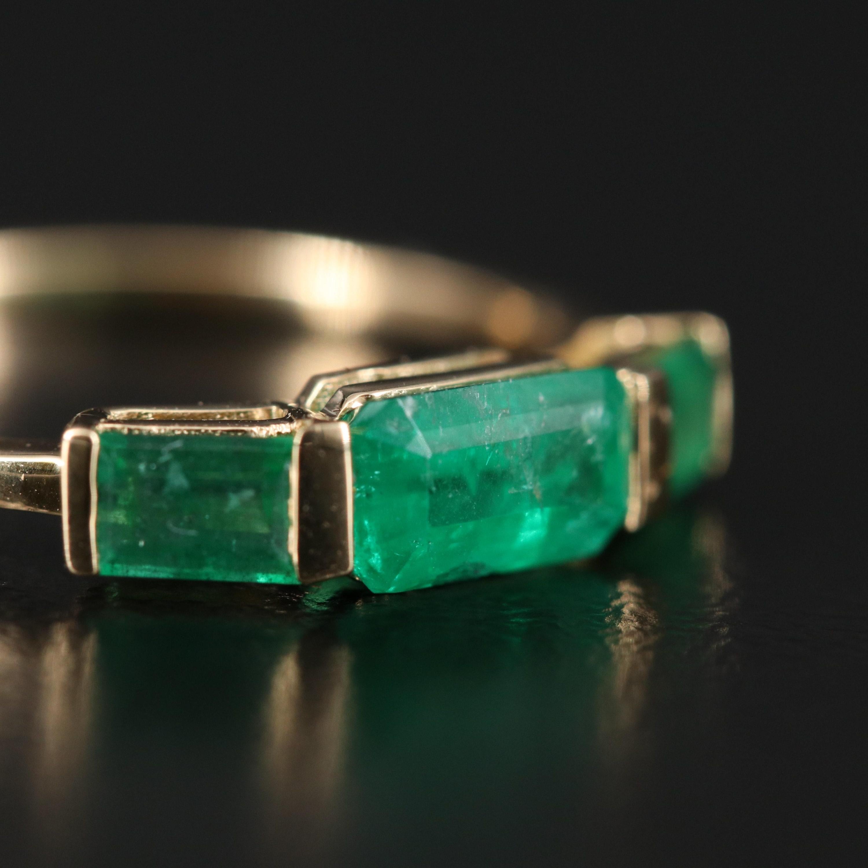 For Sale:  18K Gold 3 CT Natural Emerald Art Deco Style Engagement Ring, Fashion Band Rings 2