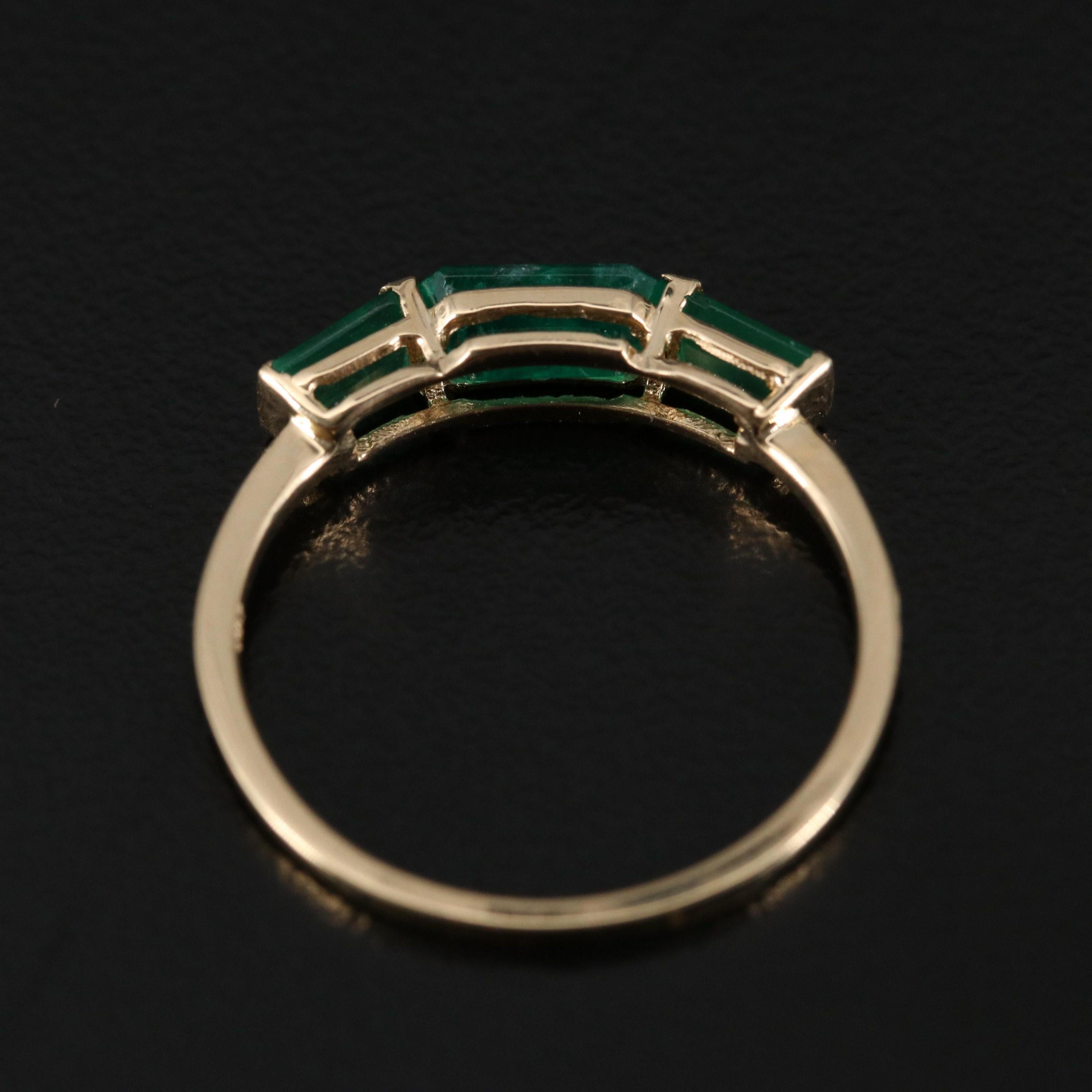 For Sale:  18K Gold 3 CT Natural Emerald Art Deco Style Engagement Ring, Fashion Band Rings 4