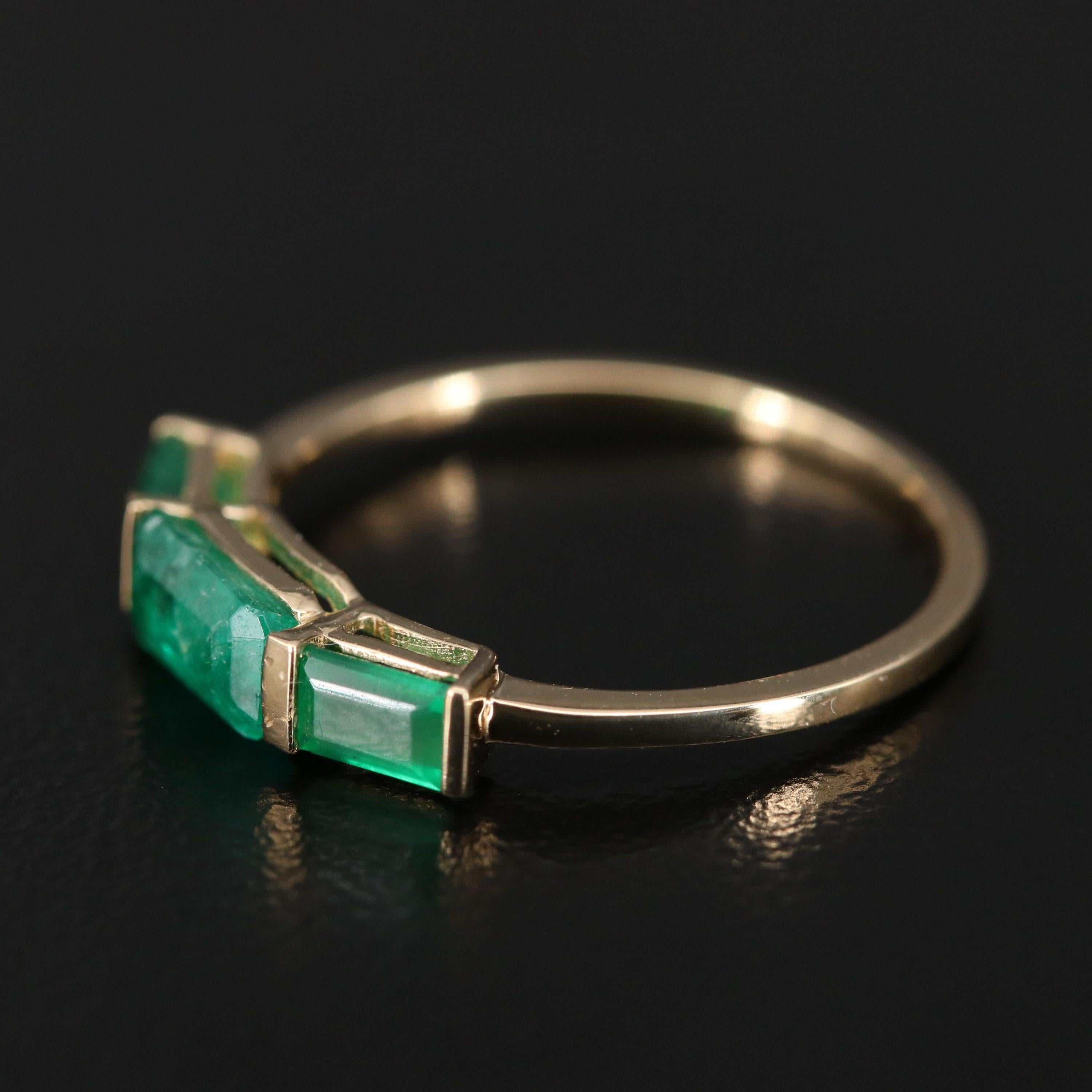 For Sale:  18K Gold 3 CT Natural Emerald Art Deco Style Engagement Ring, Fashion Band Rings 6