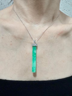 Zertifizierte Halskette mit Jade- und Diamant-Tropfenanhänger (38 Karat)! Farbe Apfelgrün. XXL