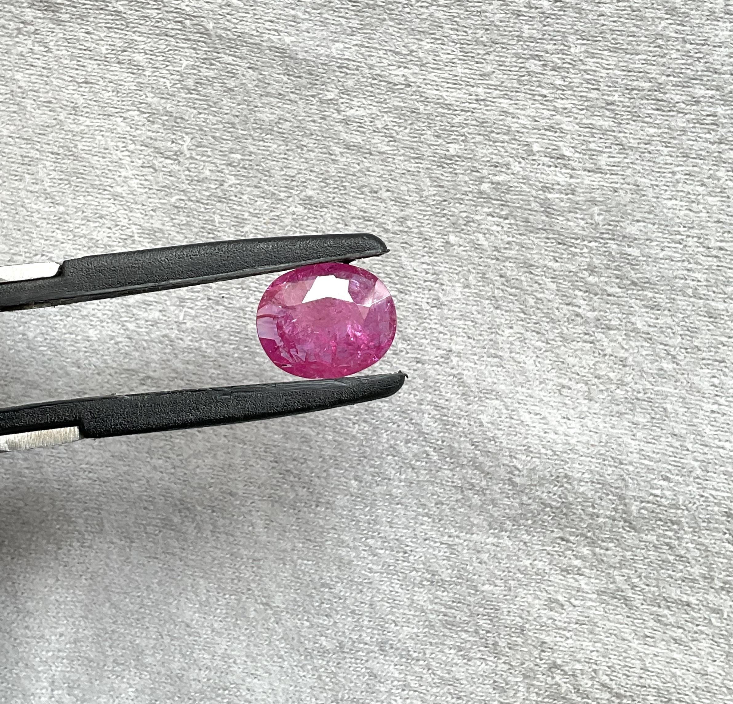 Certified 3.89 Carats Mozambique Ruby Oval Faceted Cut stone No Heat Natural Gem In New Condition For Sale In Jaipur, RJ