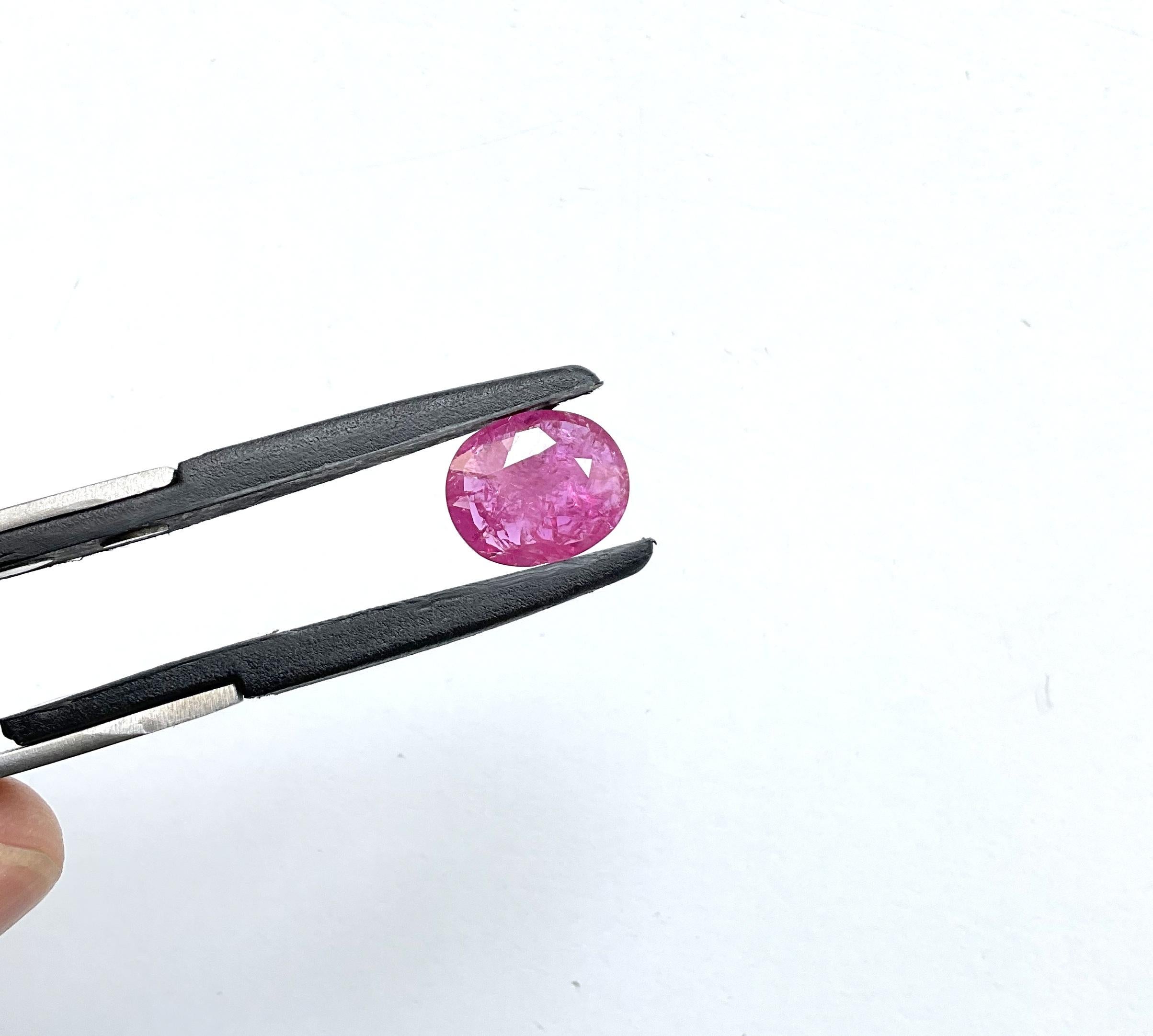 Certified 3.89 Carats Mozambique Ruby Oval Faceted Cut stone No Heat Natural Gem For Sale 1