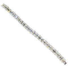Tennisarmband mit zertifizierten 39,59 Karat Diamanten im Smaragdschliff (1,5 Karat pro Stück)