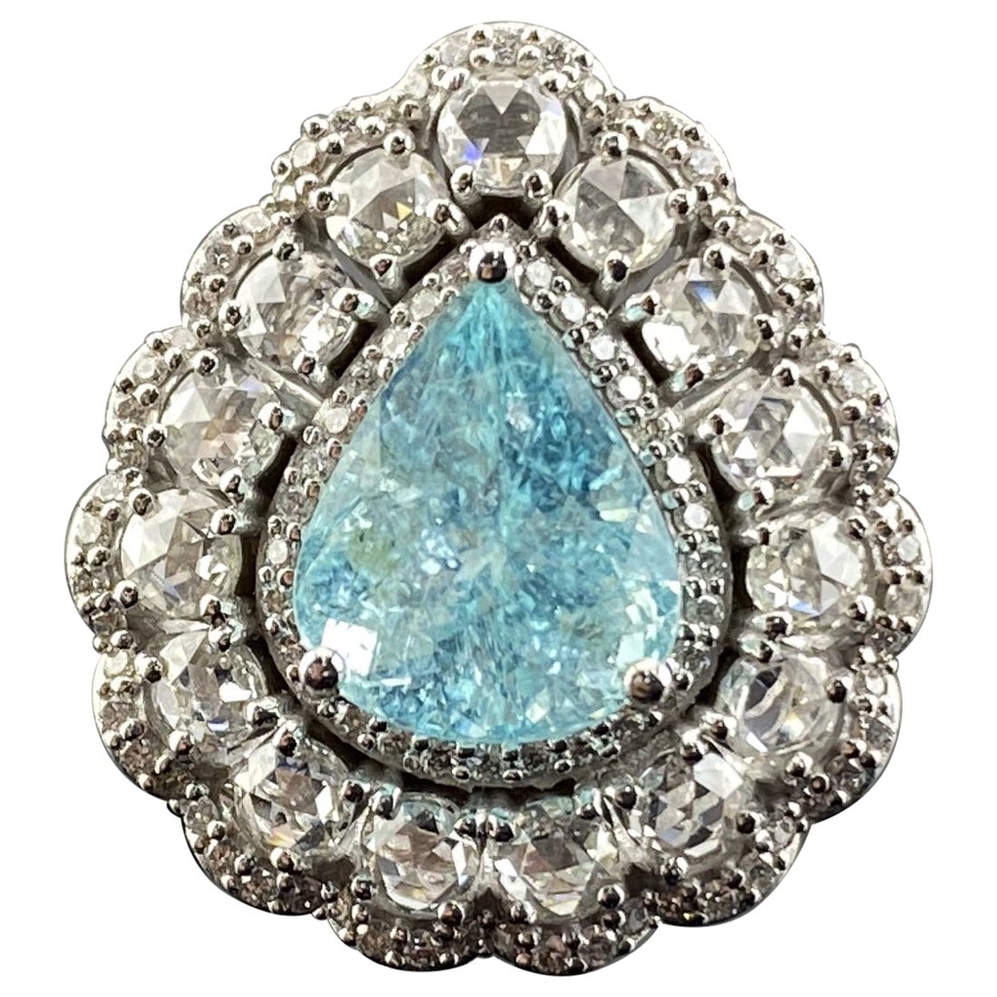 Anello di fidanzamento cocktail con Paraiba e diamanti da 3,96 carati certificati
