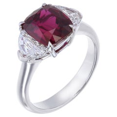 Zertifizierter 3,97 Karat Rubin & Diamant Dreisteinring mit drei Steinen