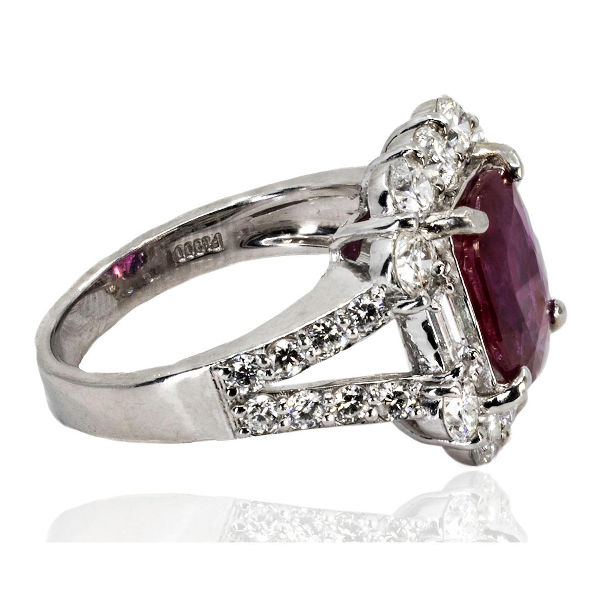 Cushion Cut Certified 3ct No Heat Ruby Ring For Sale