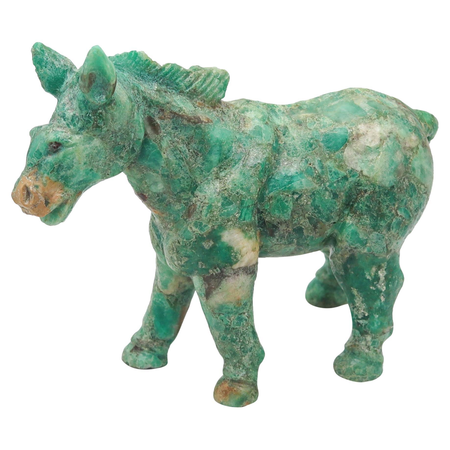 CERTIFICADO 4, 531 Cts Esmeralda Colombiana Escultura Tallada De una Figura De Caballo