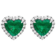Esmeralda verde certificada de 4 quilates en forma de corazón