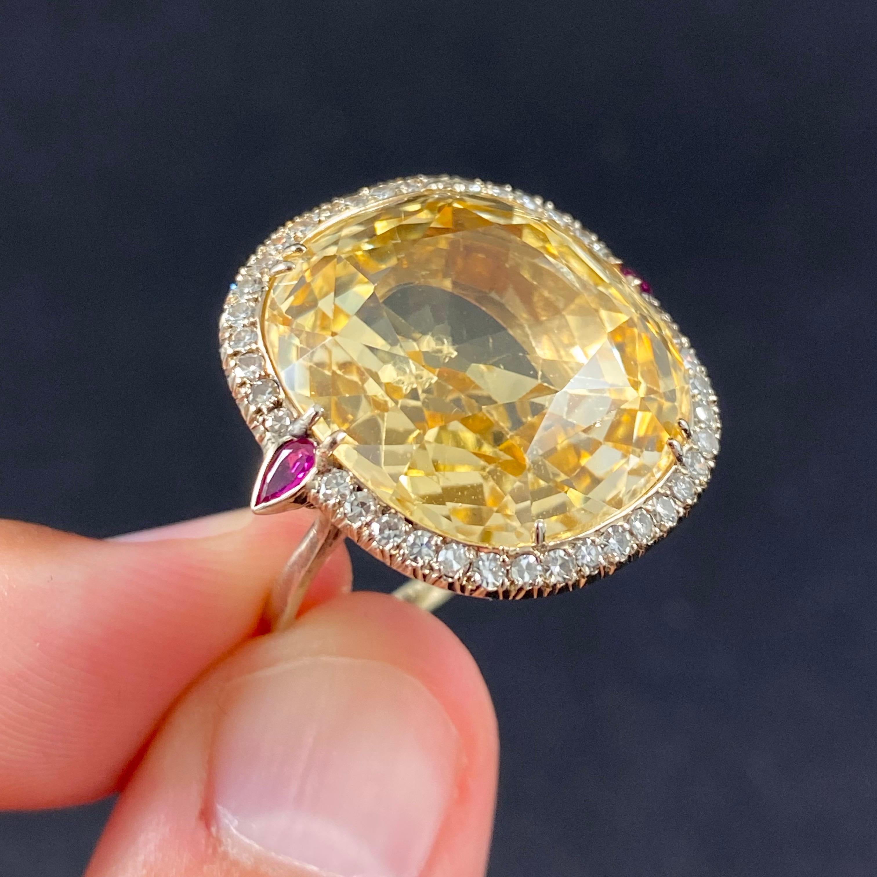 Certified 40 Carat Natural Unheated Ceylon Yellow Sapphire Diamond Cocktail Ring For Sale 1