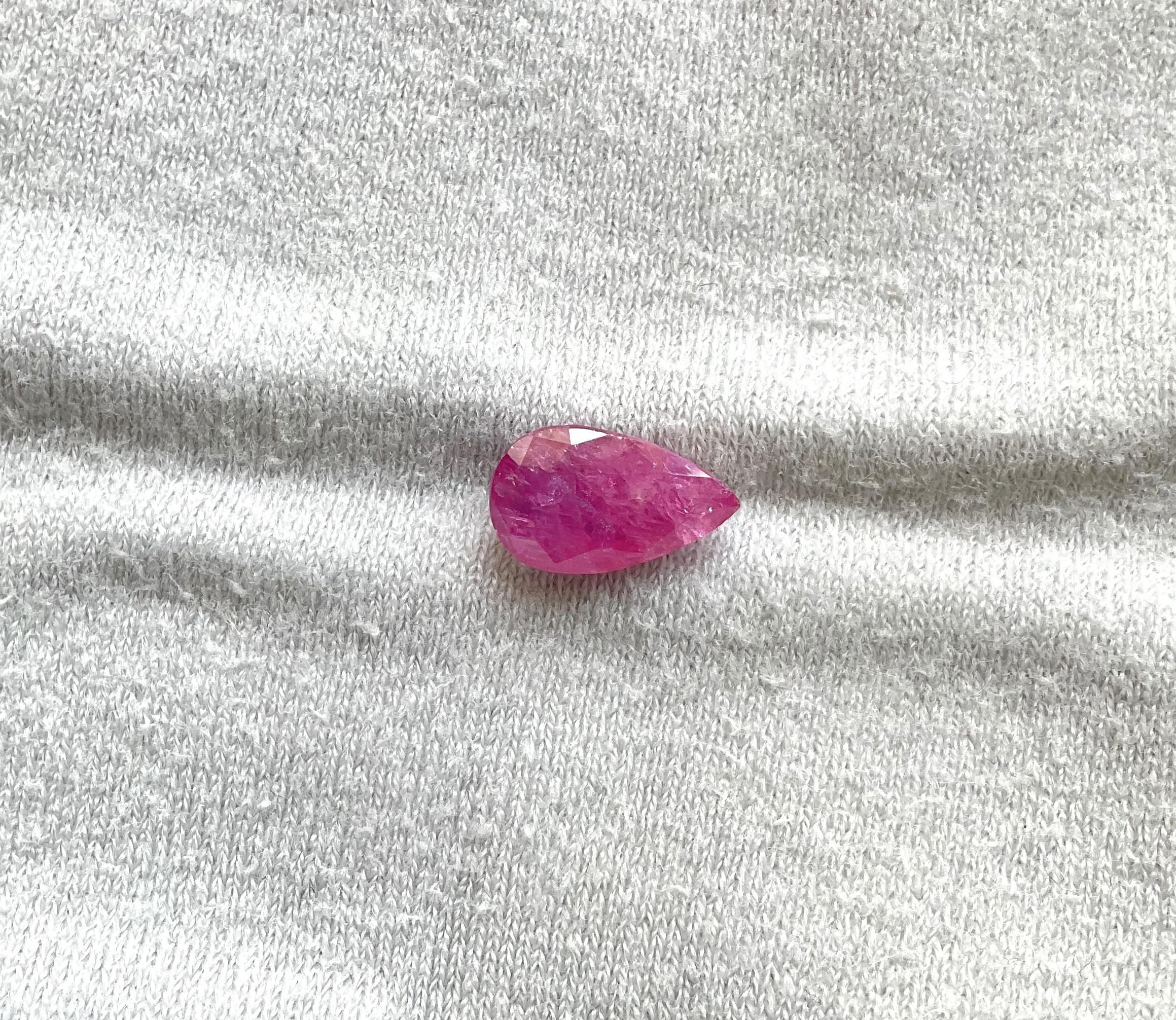 Zertifiziert 4,00 Karat Mosambik Rubin Birne Facettenschliff Stein keine Hitze natürlichen Edelstein

Gewicht: 4,00 Karat
Größe: 12x7x5,5 MM
Stücke: 1
Form: Facettierter Stein im Birnenschliff