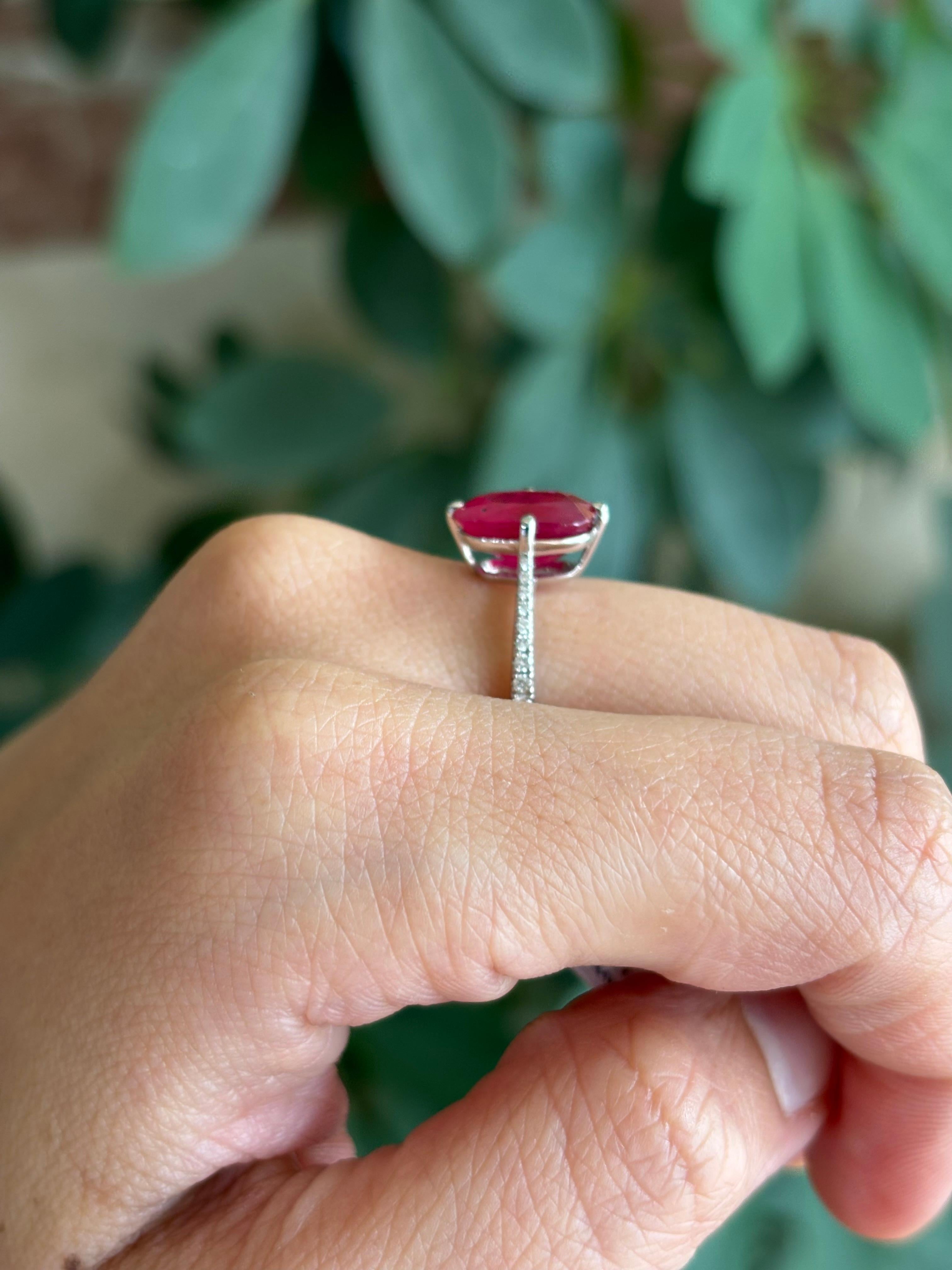 Certified 4.06 Carat Burma Ruby and Diamond Engagement Ring For Sale 2