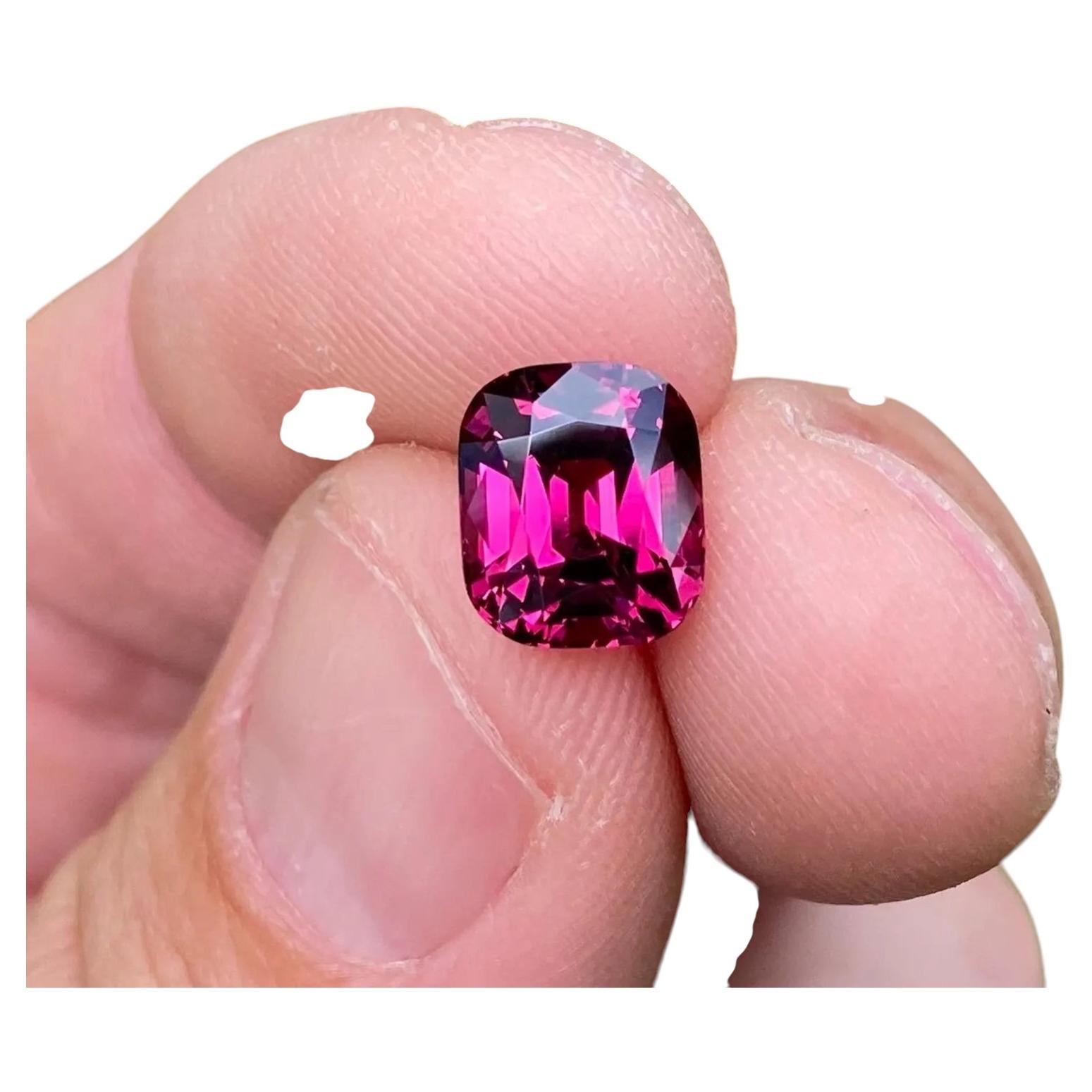 Certified 4.08 Ct. Natural Rhodolite Garnet loose gemstone, Cushion cut For Sale
