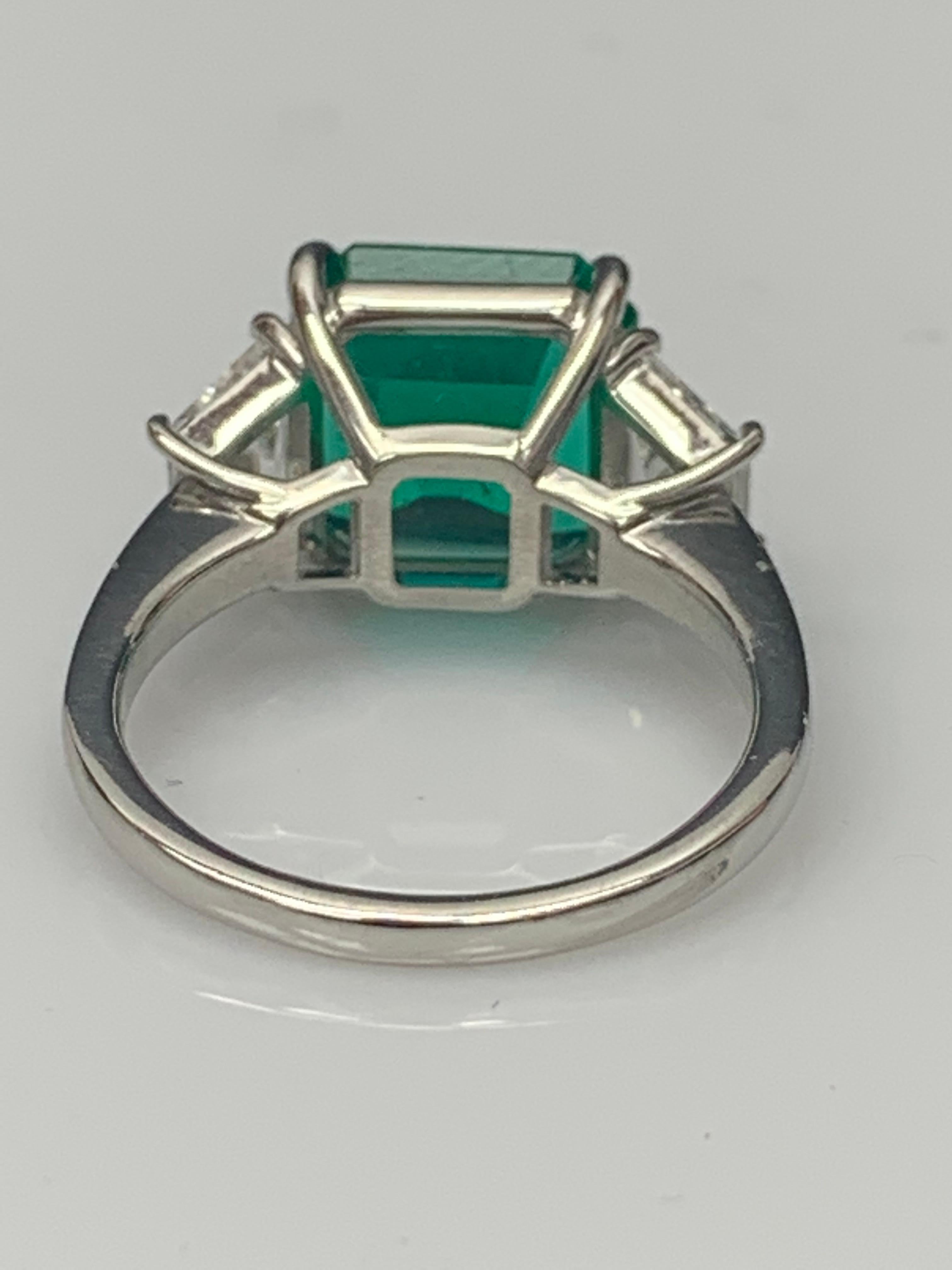Certified 4.26 Carat Emerald Cut Emerald and Diamond 3 Stone Engagement Ring For Sale 4