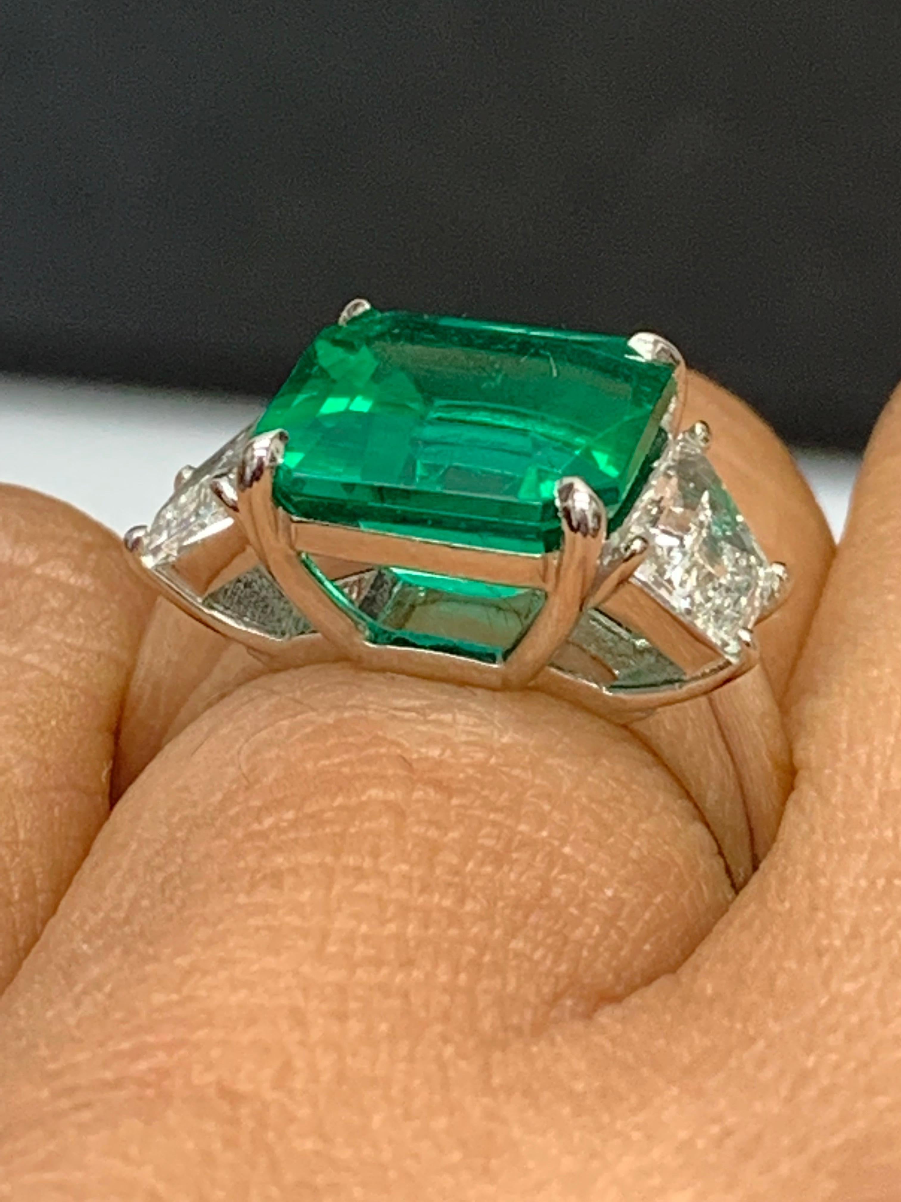 Certified 4.26 Carat Emerald Cut Emerald and Diamond 3 Stone Engagement Ring For Sale 8