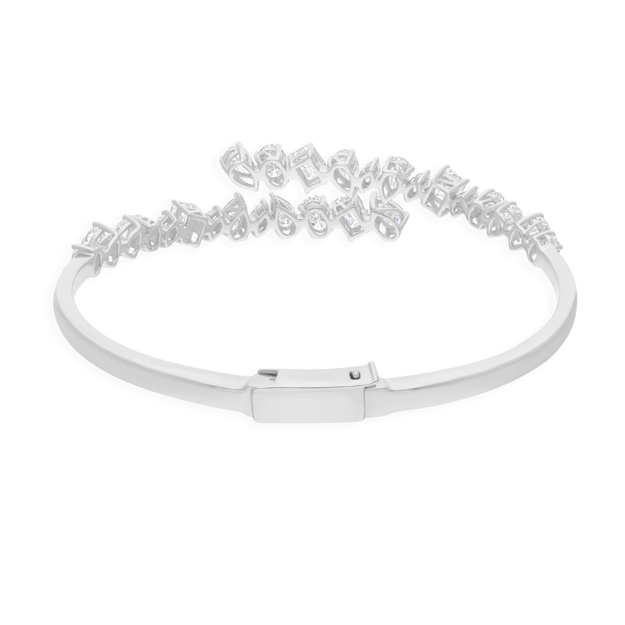 Certificado 4.28Ct Multi Shape Diamond Bypass Pulsera Puño Joyería de Oro Blanco de 18k en venta 2