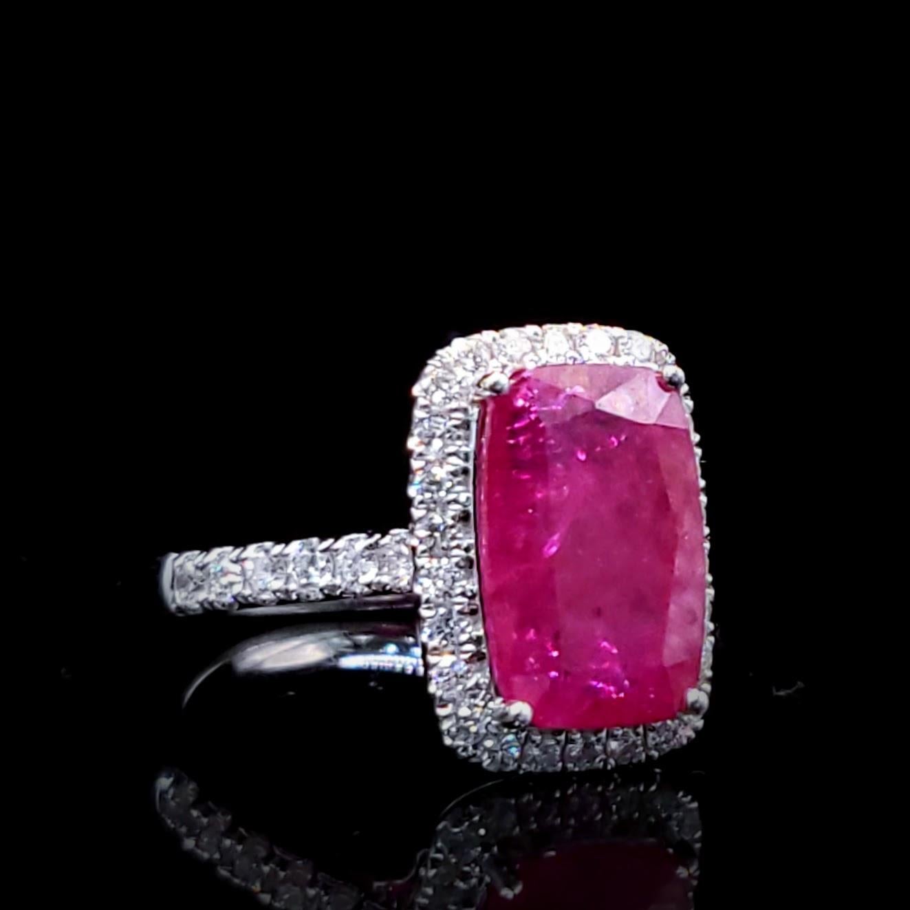 Bague en or blanc 18 carats, rubis de Birmanie certifié sans chaleur et diamants de 4,30 carats en vente 8