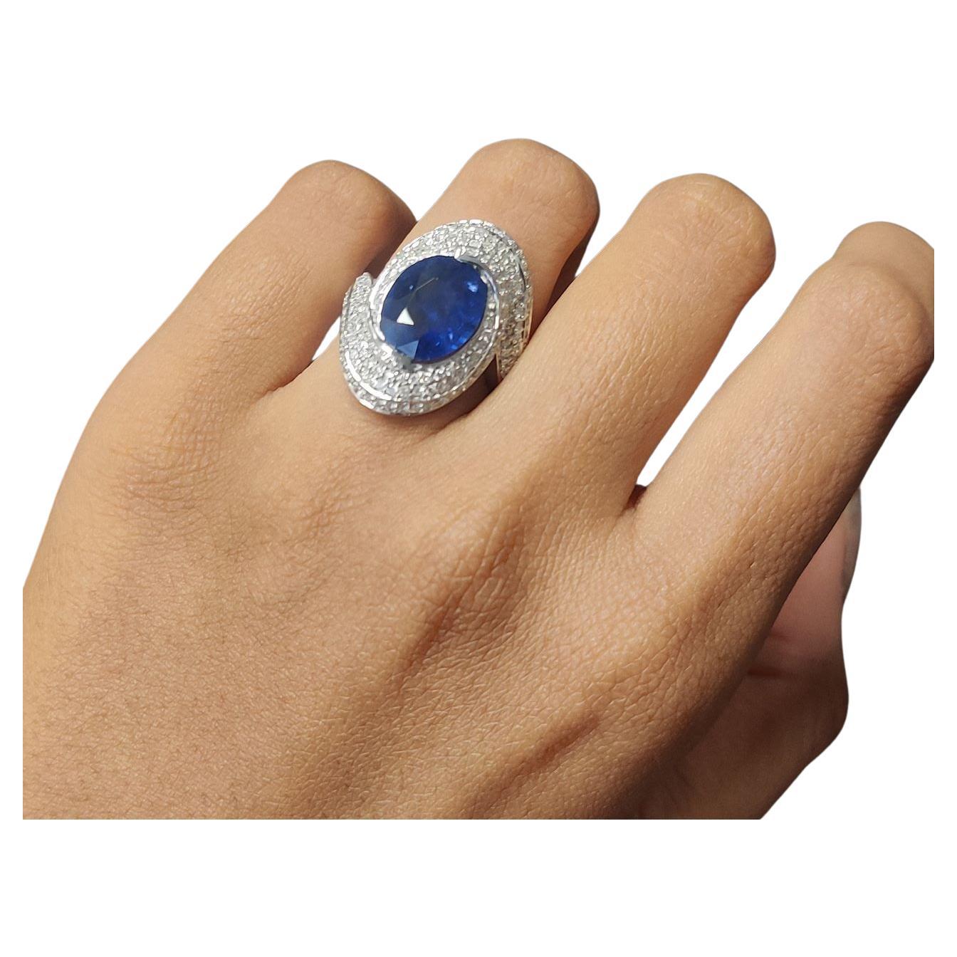 Modern Certified 4.32 Carat Ceylon Blue Sapphire Cut Diamond Ring  For Sale