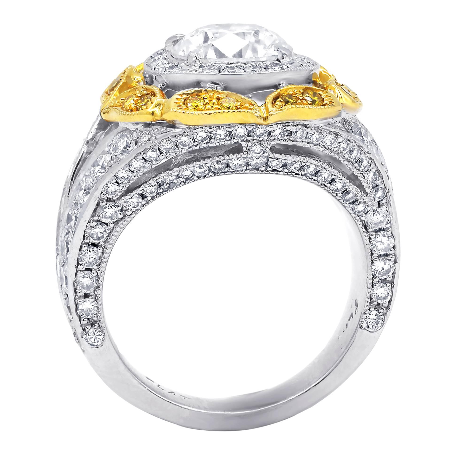 Round Cut Certified 4.35 Carat Two-Tone Halo Diamond Ring For Sale