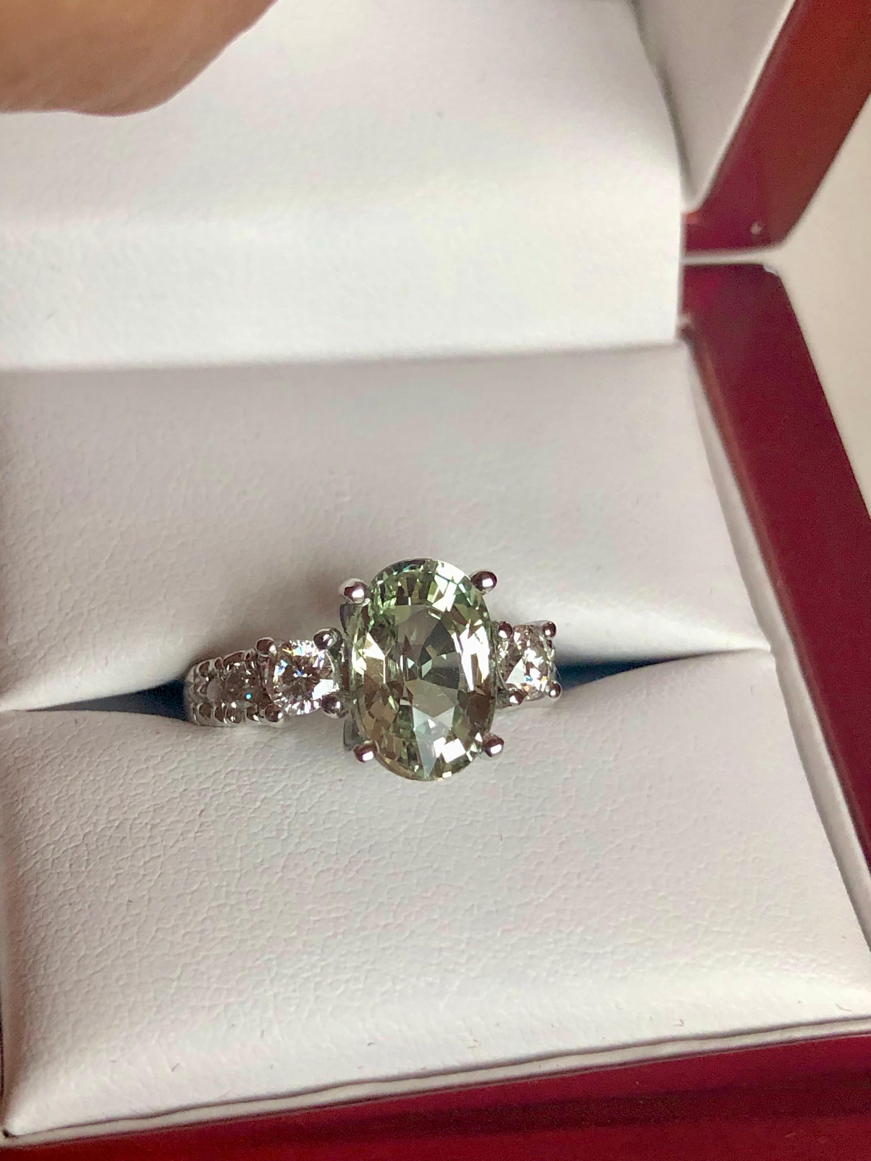 Certified 4.38 Carat Untreated Fine Sapphire and Diamond Engagement Ring 18K For Sale 2