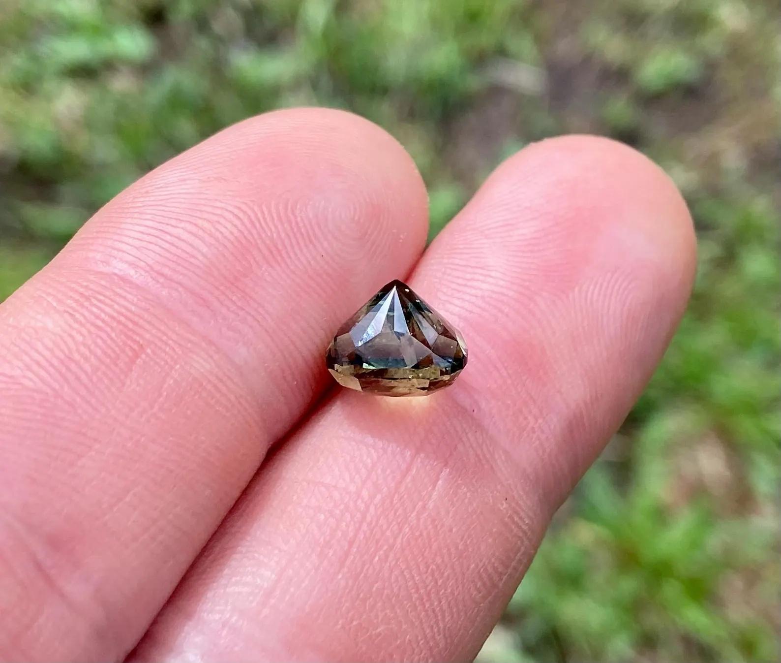Zertifiziert 4.57Ct Natürlicher Grüner Apatit lose Edelstein, Kissen , Herkunft Nigeria für Damen oder Herren im Angebot