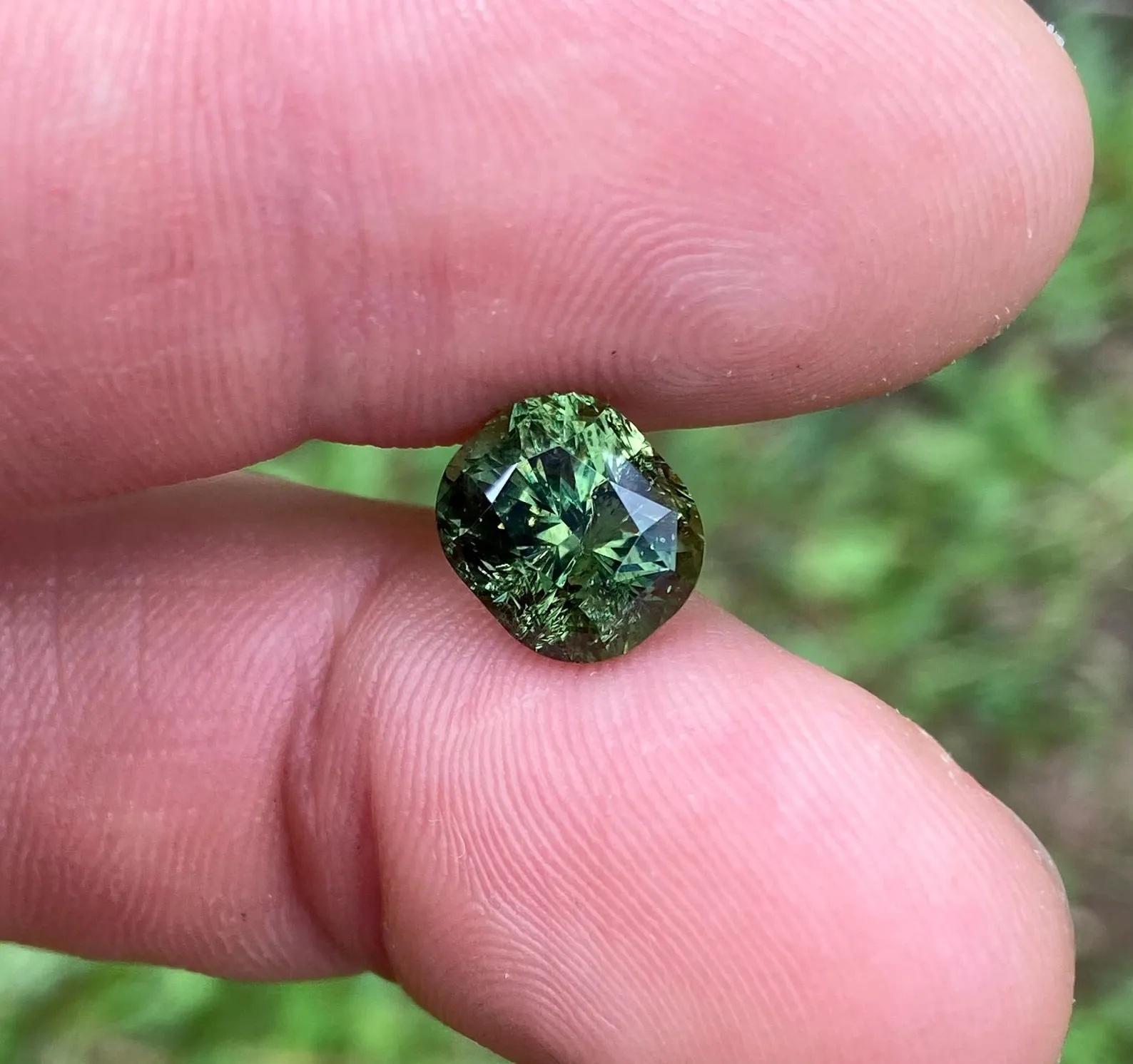 Zertifiziert 4.57Ct Natürlicher Grüner Apatit lose Edelstein, Kissen , Herkunft Nigeria im Angebot 3