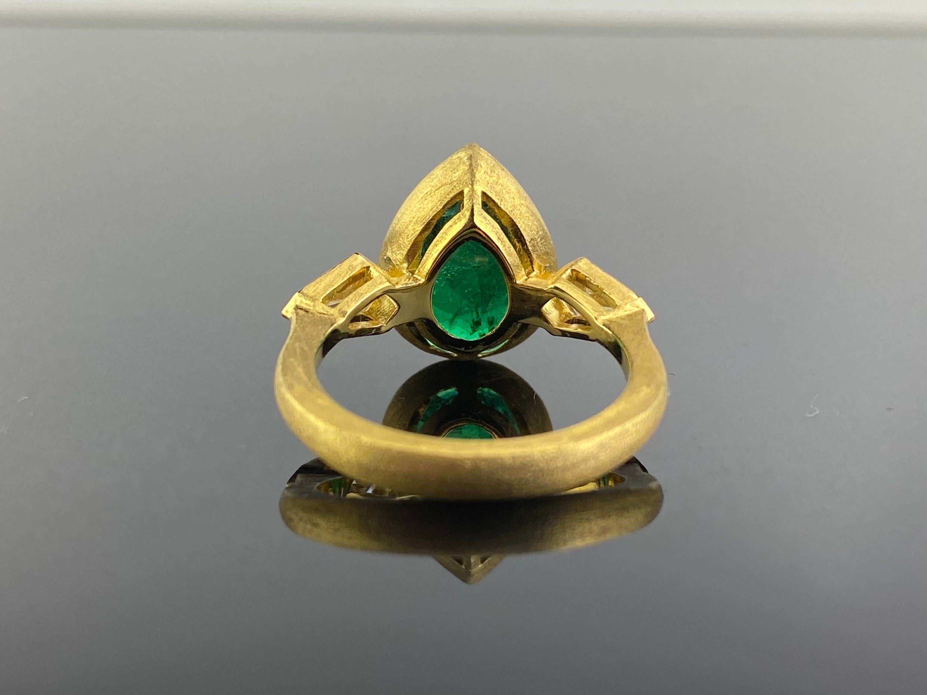 Art Deco Certified 4.68 Carat Pear Shape Emerald and Diamond Three Stone Ring For Sale