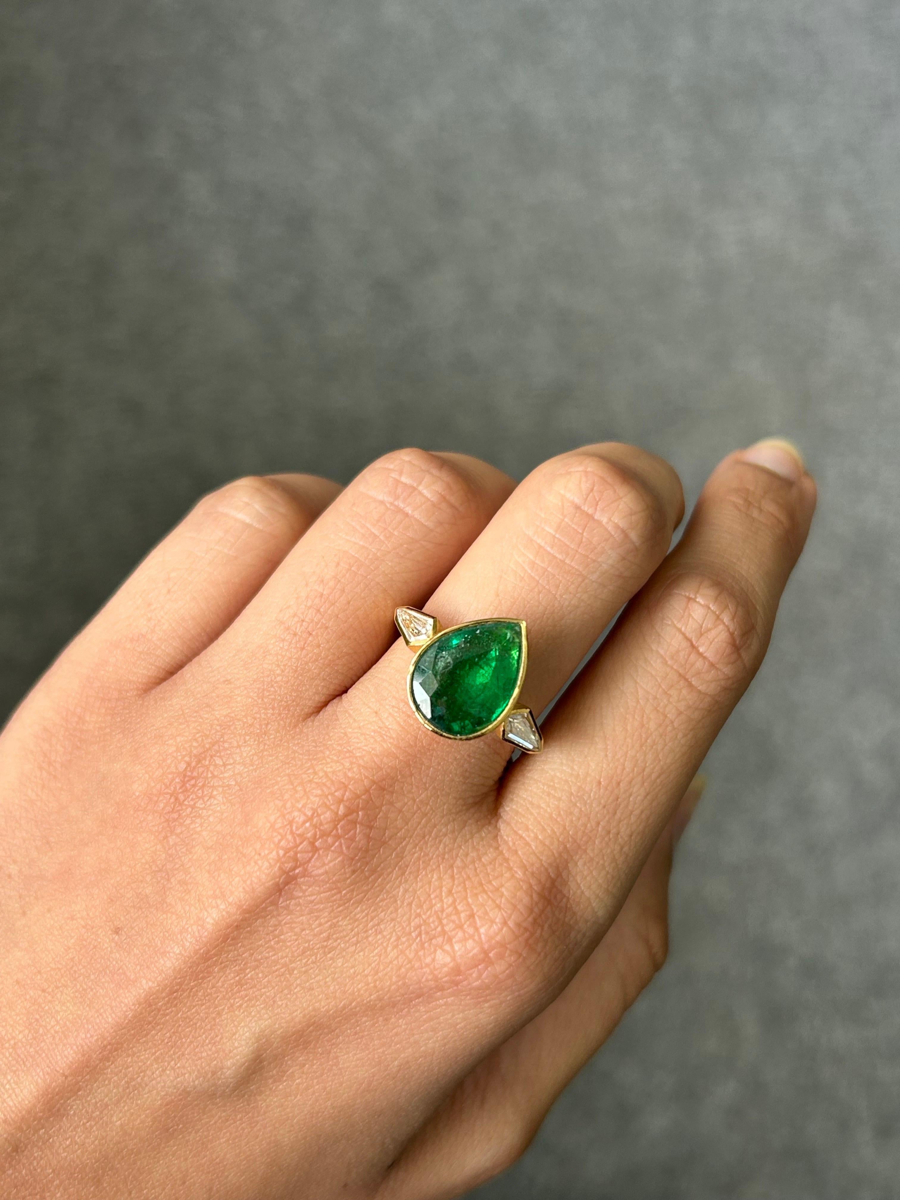 Certified 4.68 Carat Pear Shape Emerald and Diamond Three Stone Ring For Sale 1